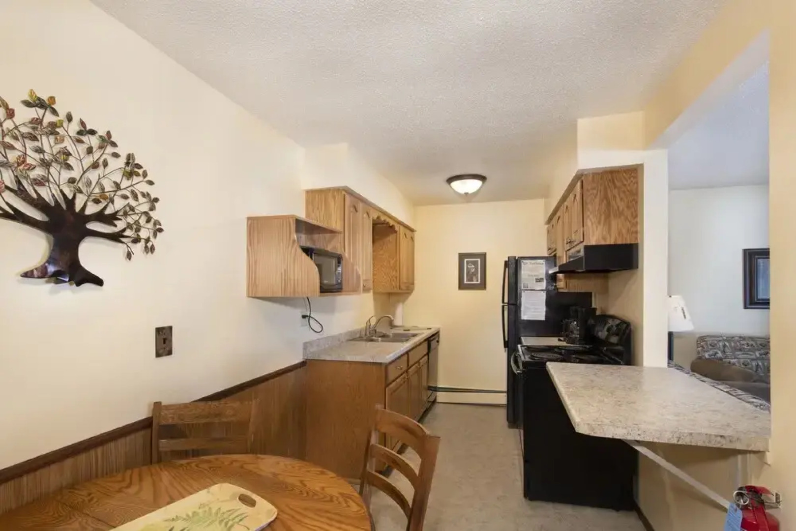 Lake Forest Resort & Club