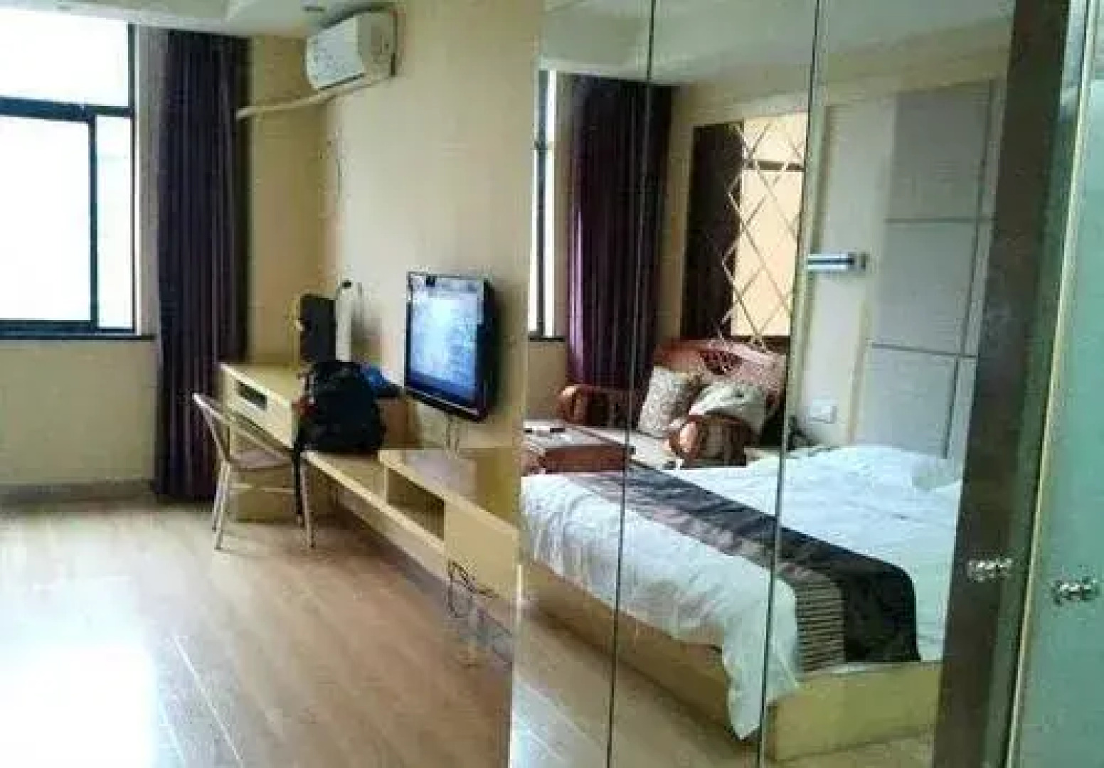 Xianning Jia Yuan Business Hotel