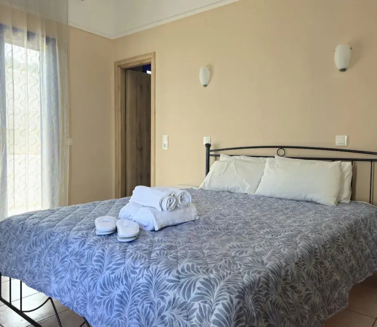Omega Rooms Anaxos