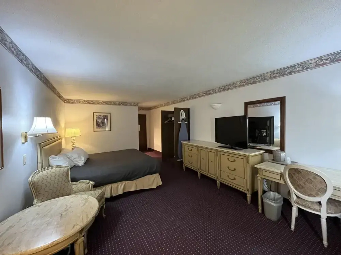 Presque Isle Inn & Convention Center