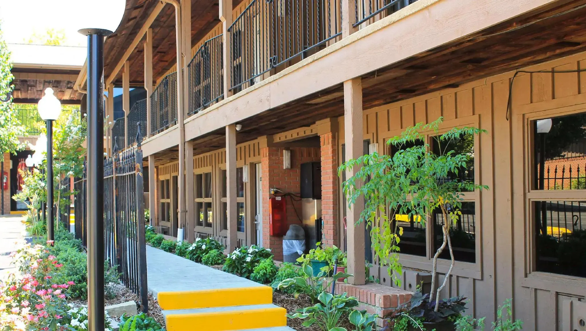 Charles Wesley Motor Lodge