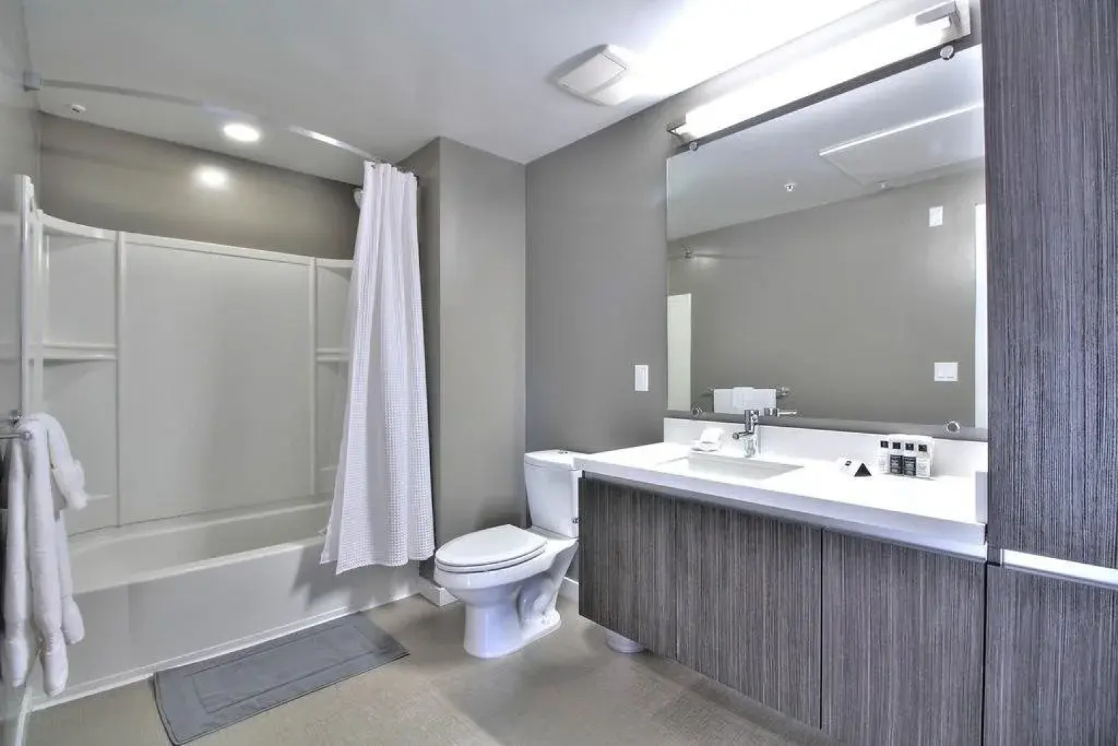 Urban Flat Apartments @ North San Jose