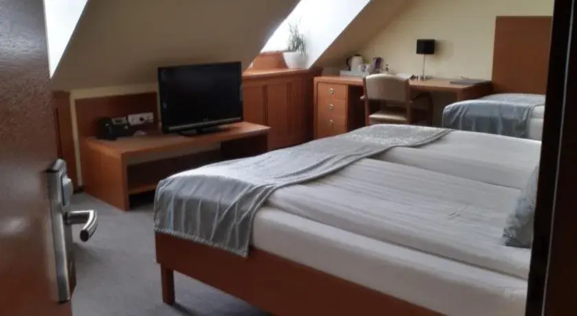 Hotel and guest house Triglav Dobrna