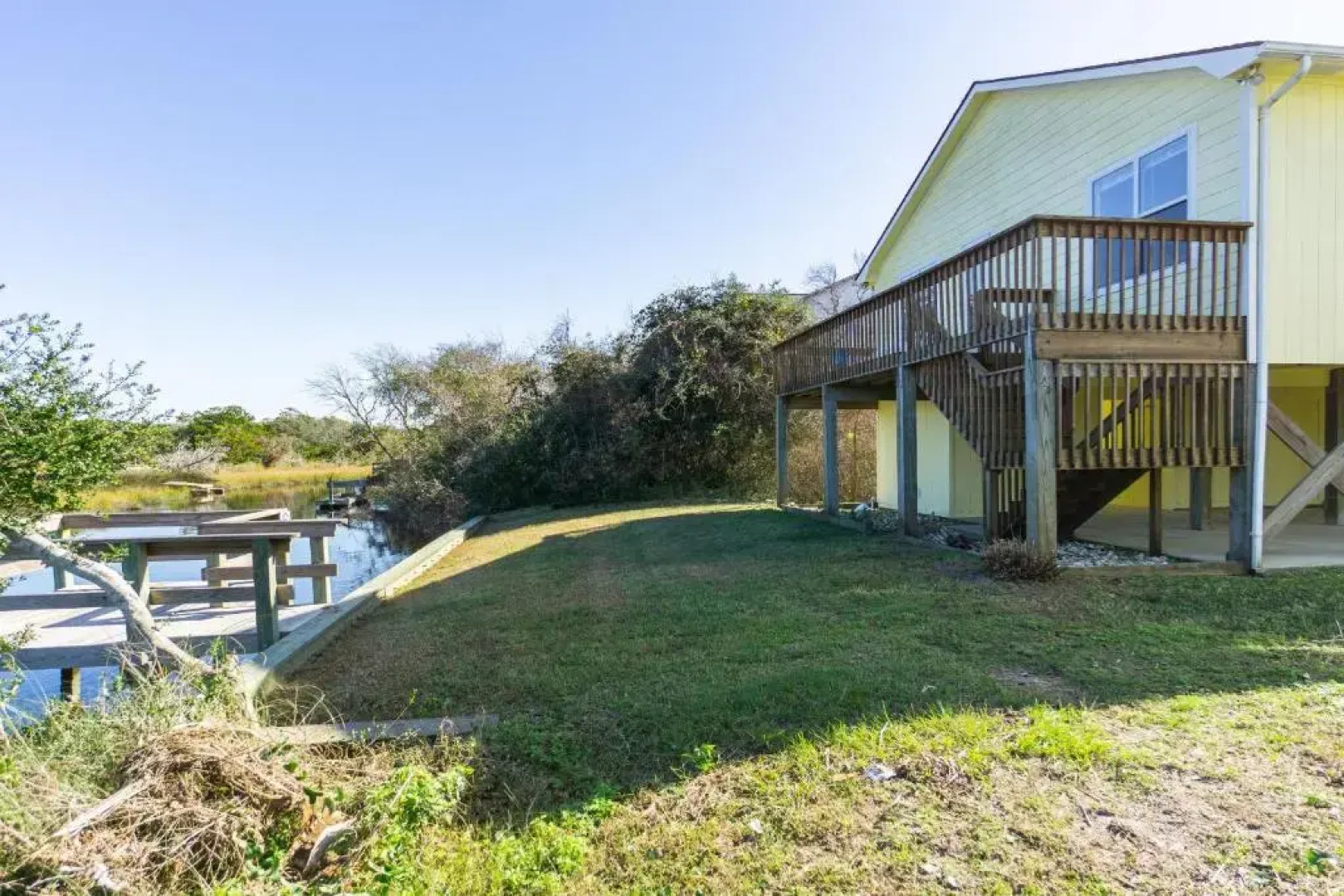 See Otter by Oak Island Accommodations