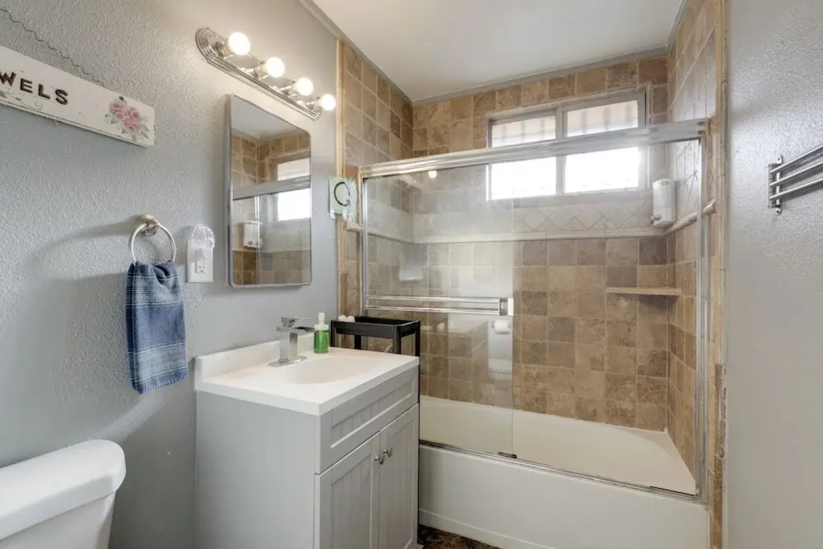 North Las Vegas Hideaway w/ Grill < 10 Mi to Strip