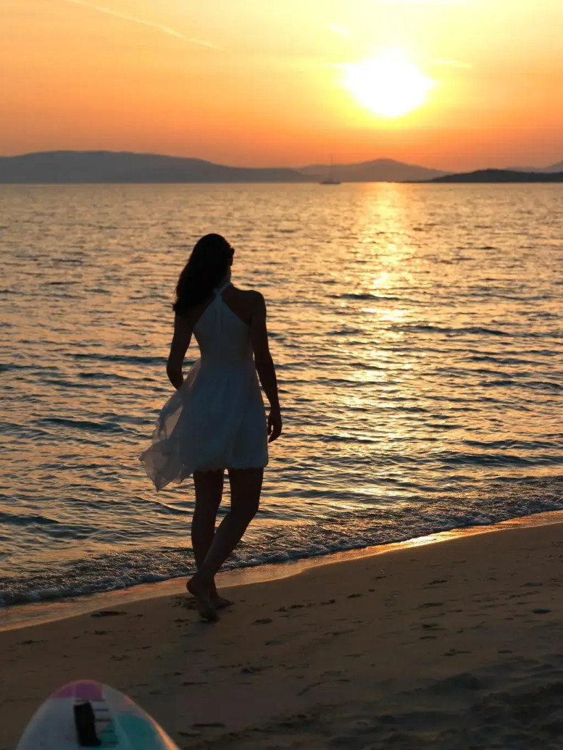 Iria Beach art hotel