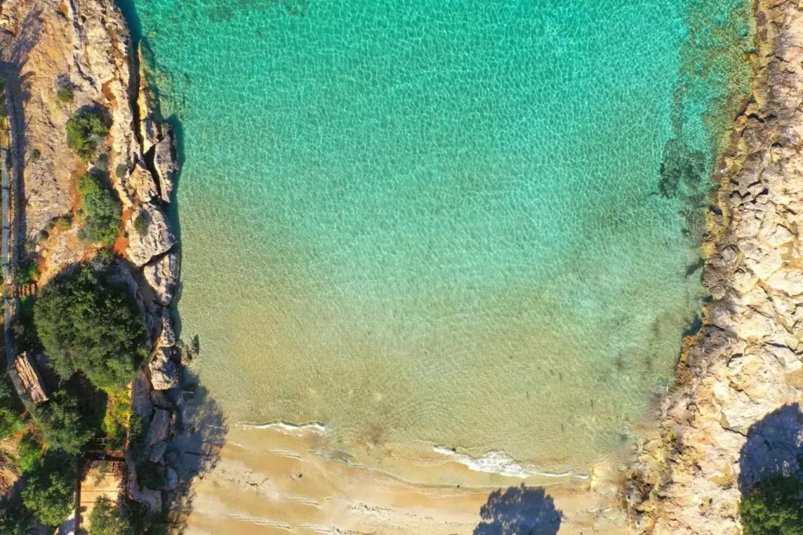 Villa Aria - Luxury Beachfront Villa with Pool and Tennis Court