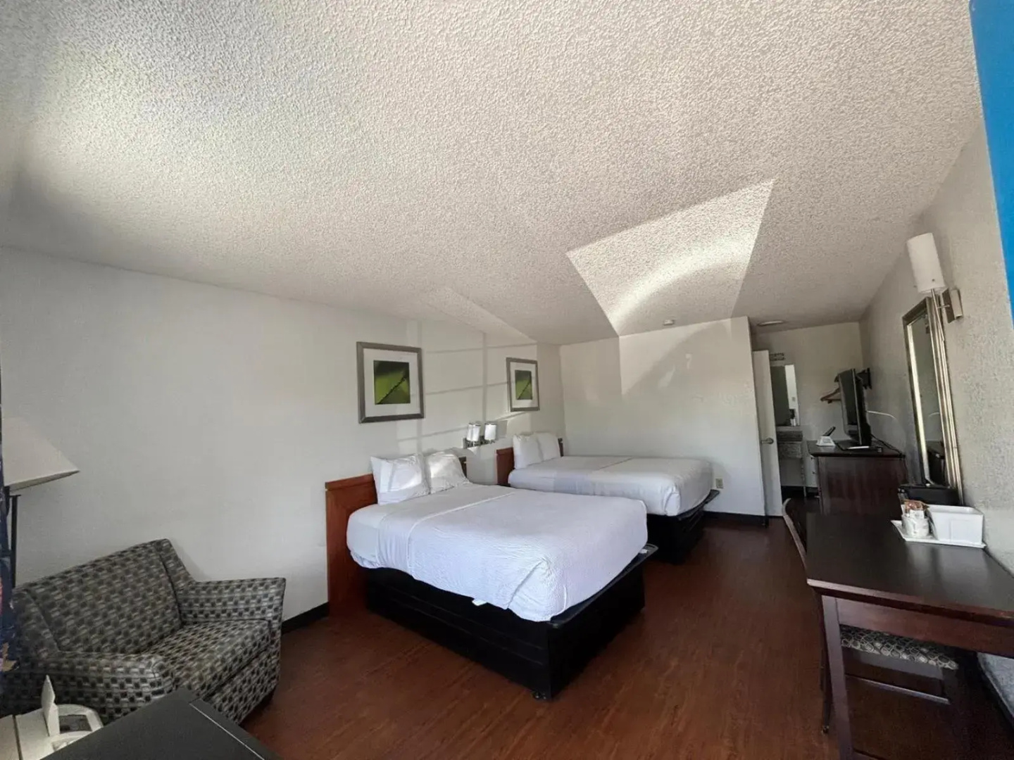 Travelodge Suites by Wyndham MacClenny/I-10
