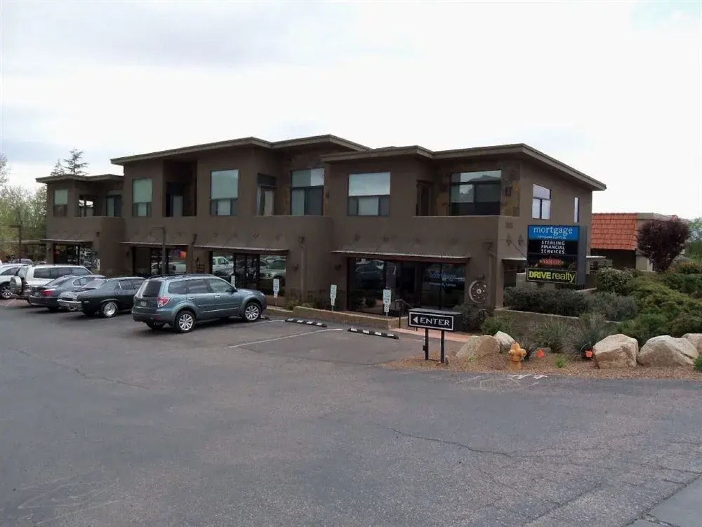 Picazzos Loft in the View Plaza