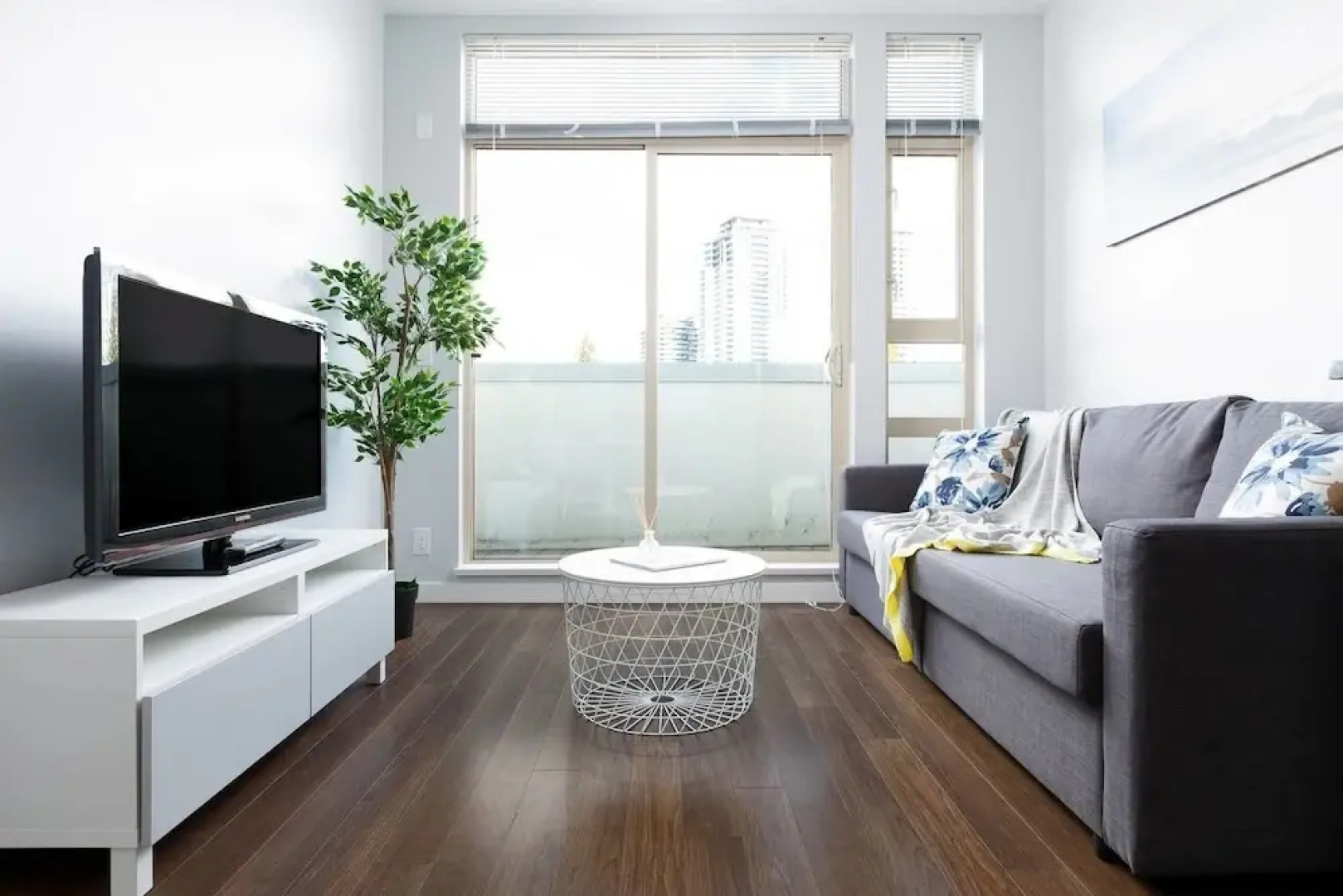 Surrey Center Cozy Condo