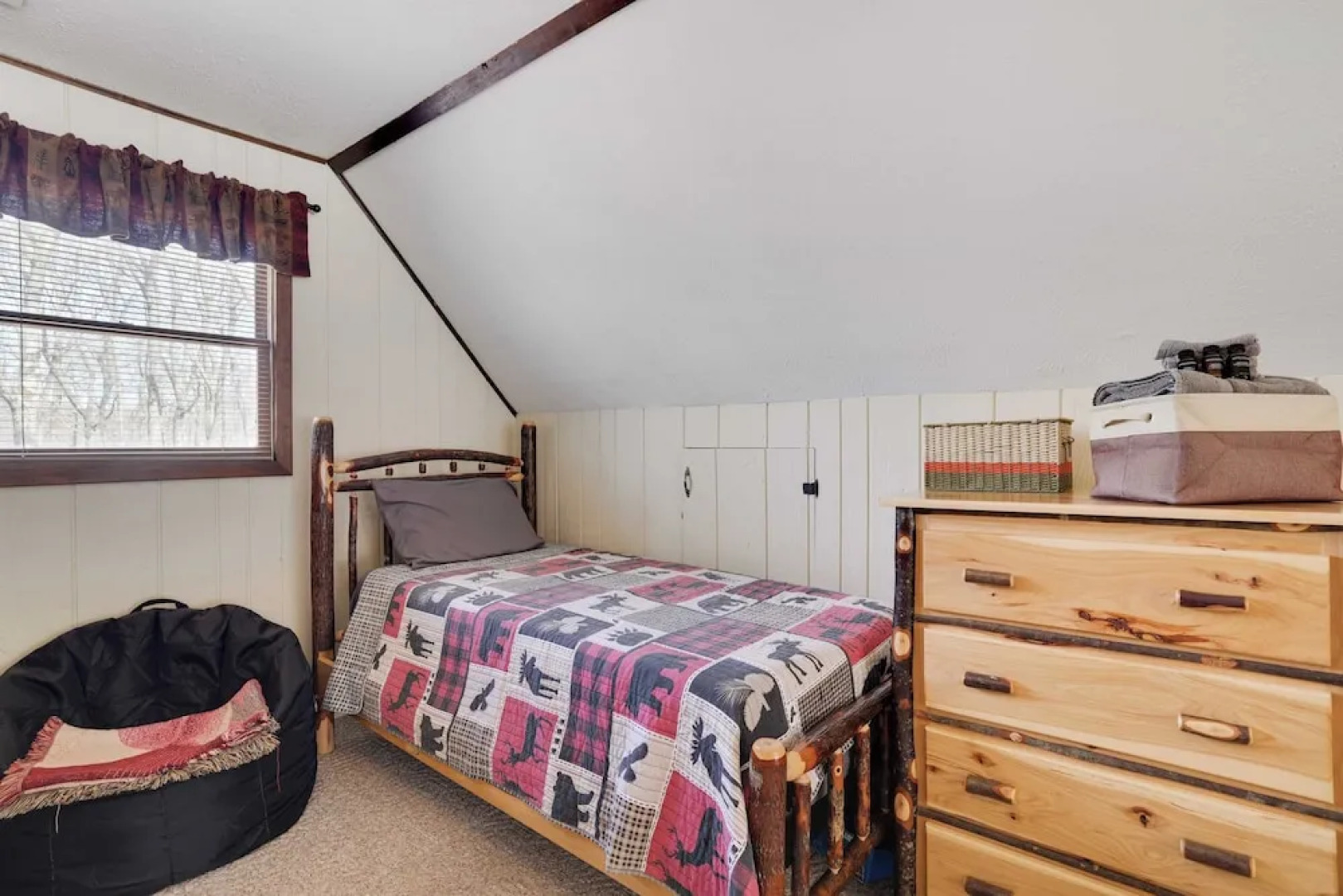 Grateful Escape Avantstay Hot Tub, Sauna, Deck, Firepit, Beach Access