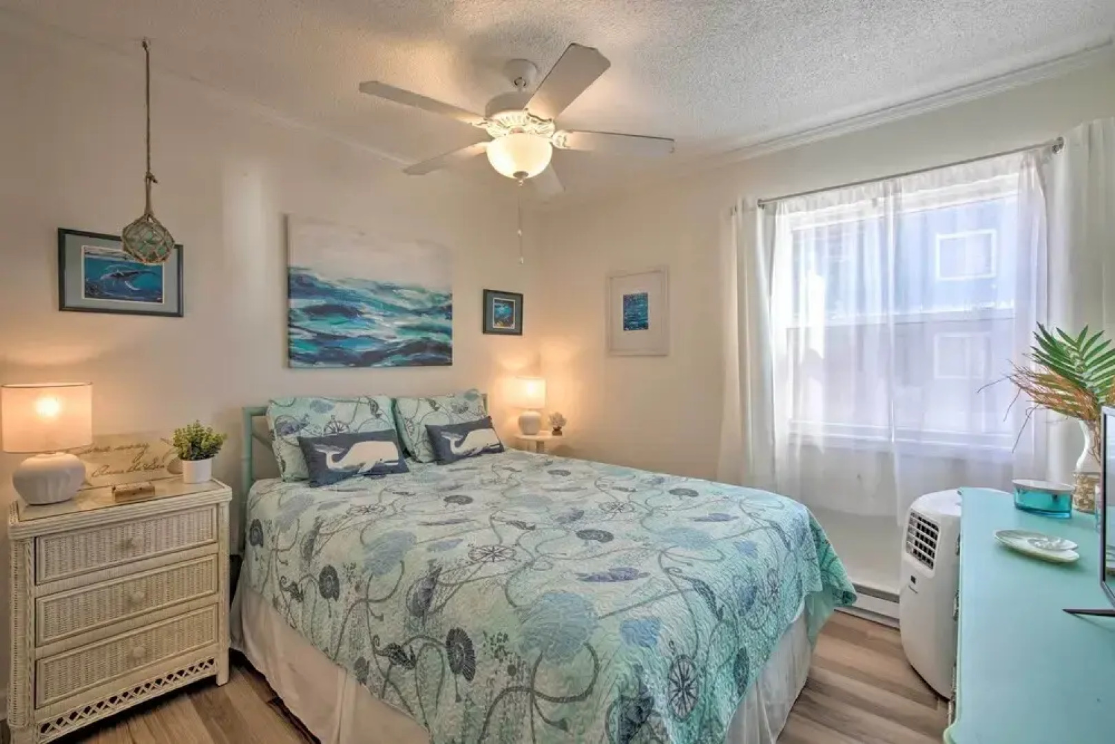 North Topsail Beach Escape With Ocean Views!
