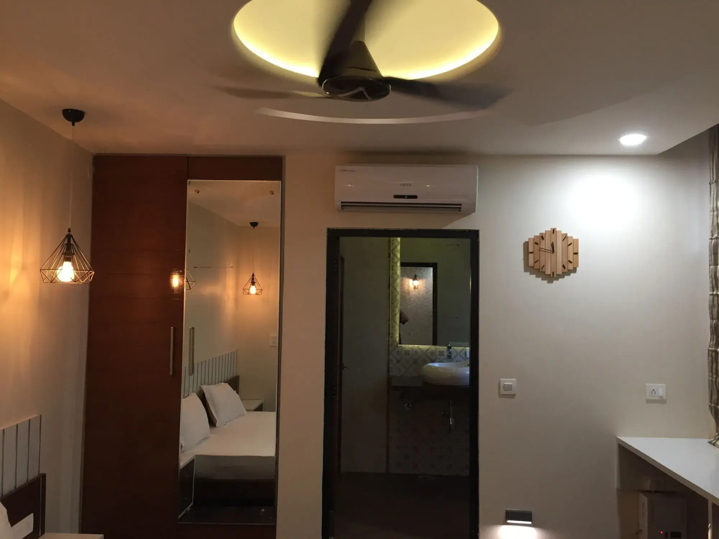 Hotel Himalaya Haridwar @ Har Ki Pauri Road