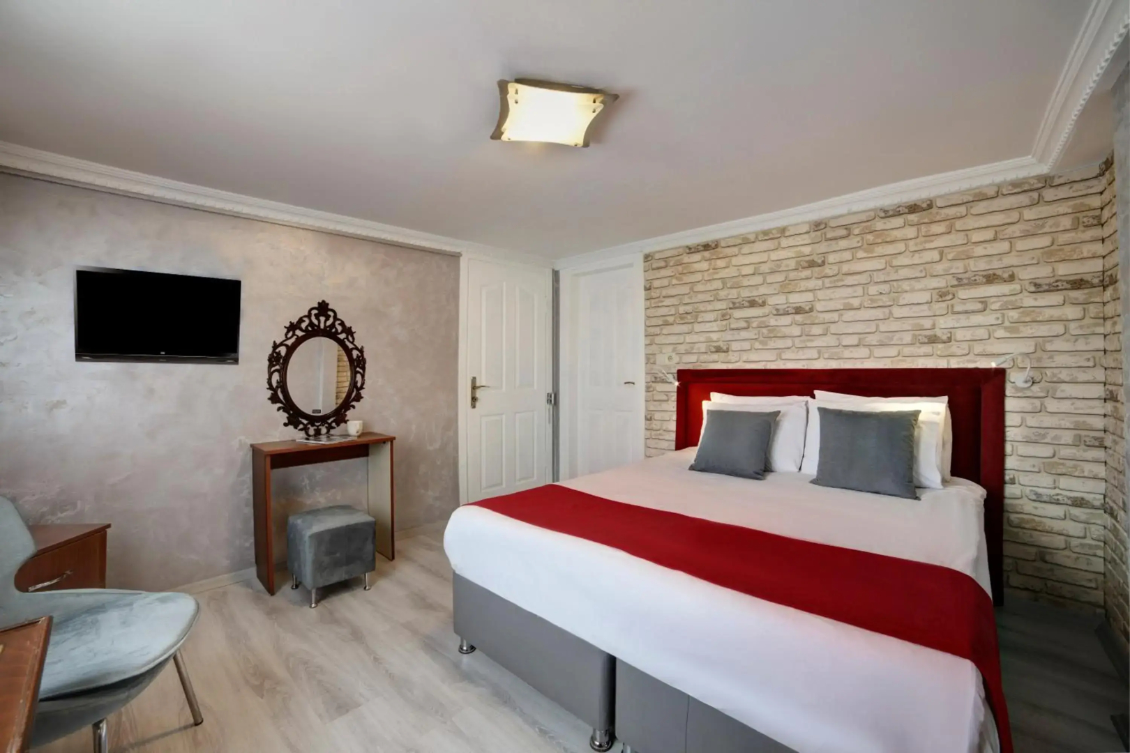 Serenity Hotel
