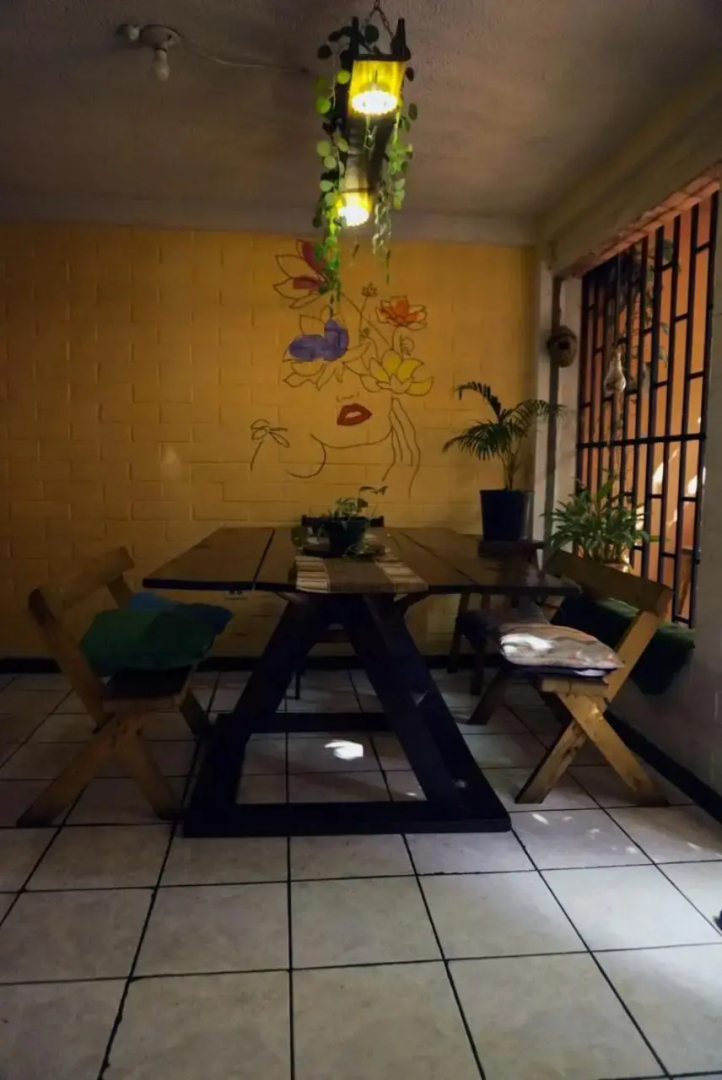 Pool House Hostel