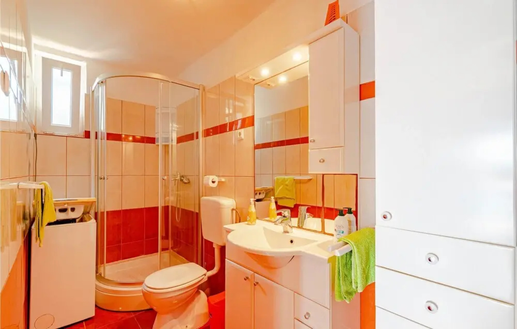 Stunning Home in Prigradica With Wifi and 4 Bedrooms