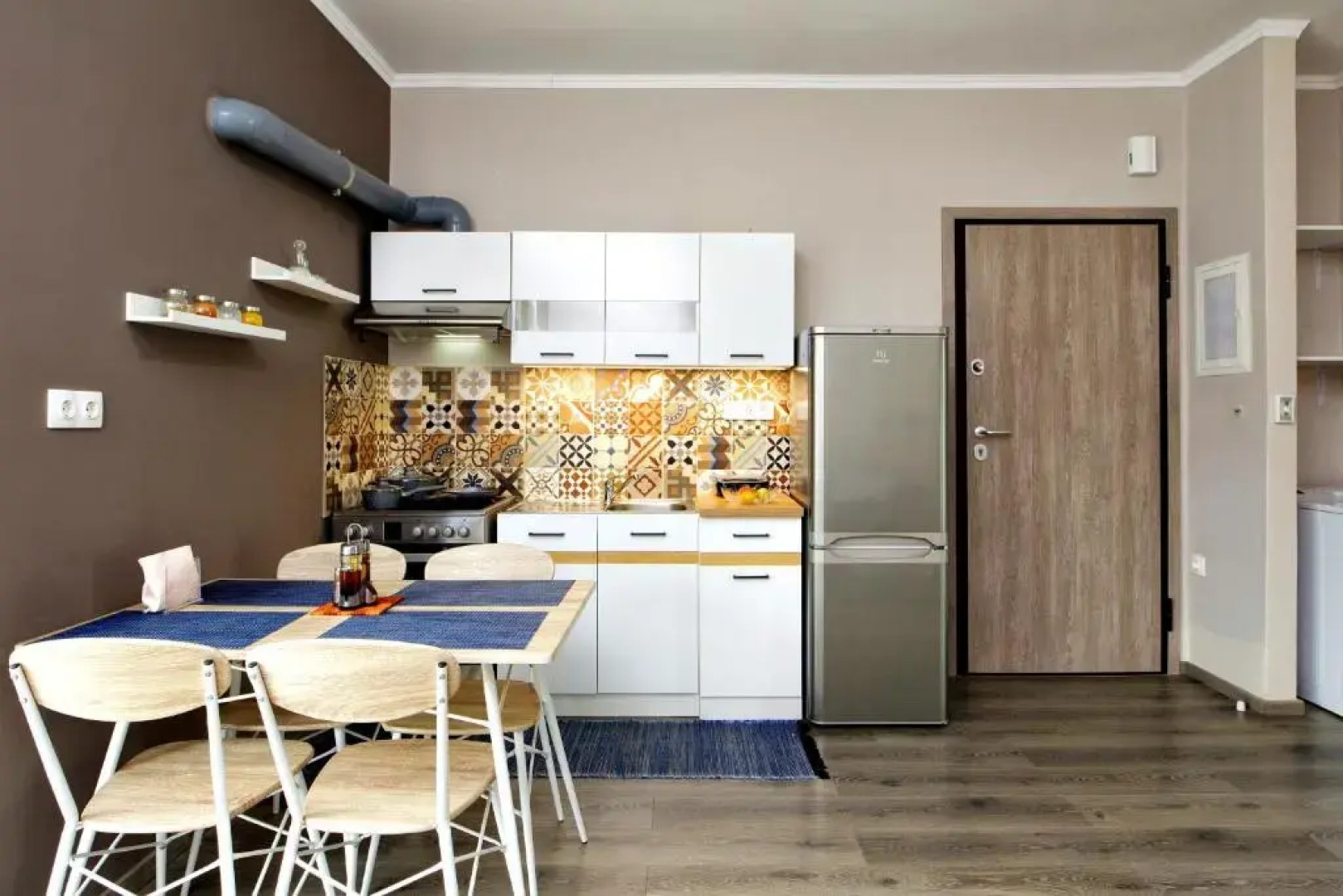 Maria's modern studio 5min from beach