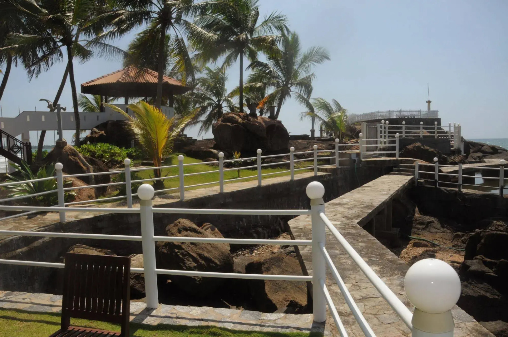 White Villa Resort Aungalla