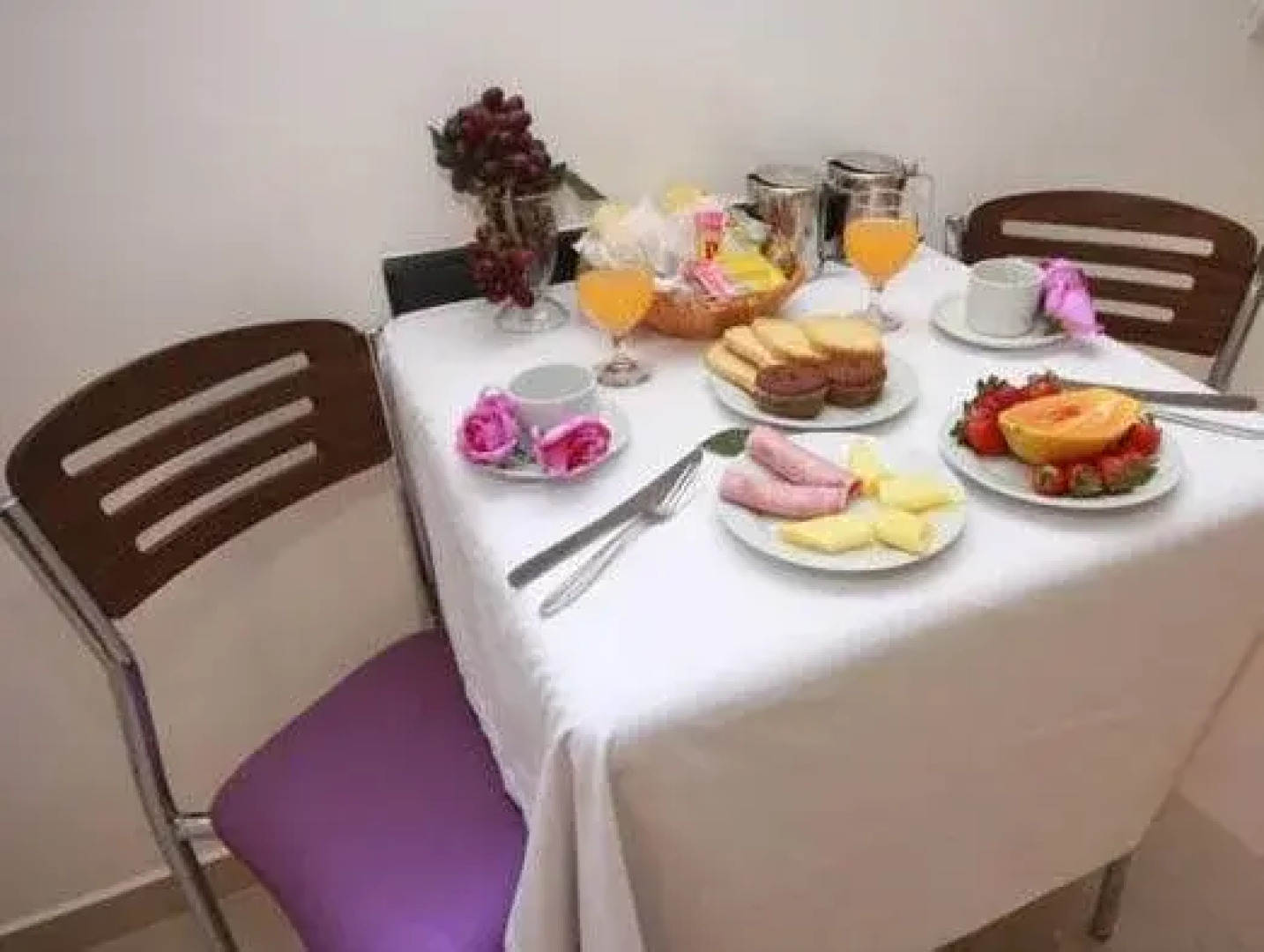 I9 Motel (Только для взрослых)