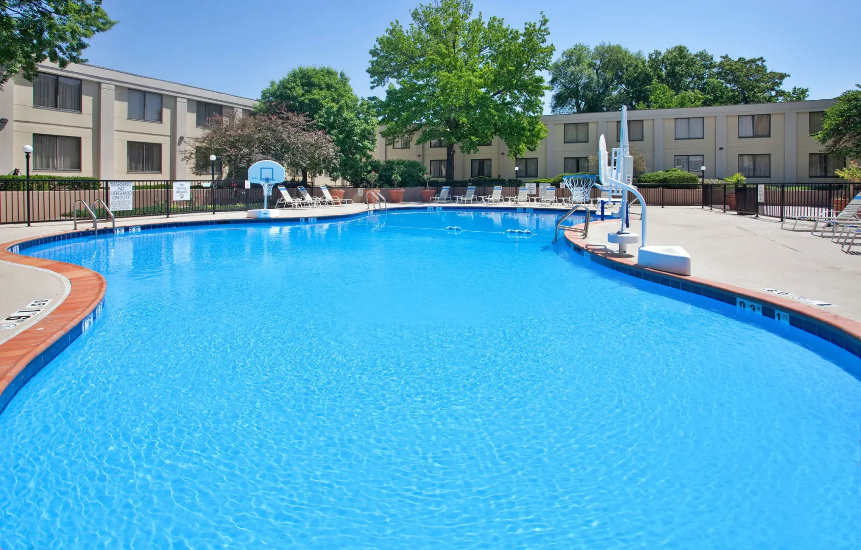 Holiday Inn Country Club Plaza