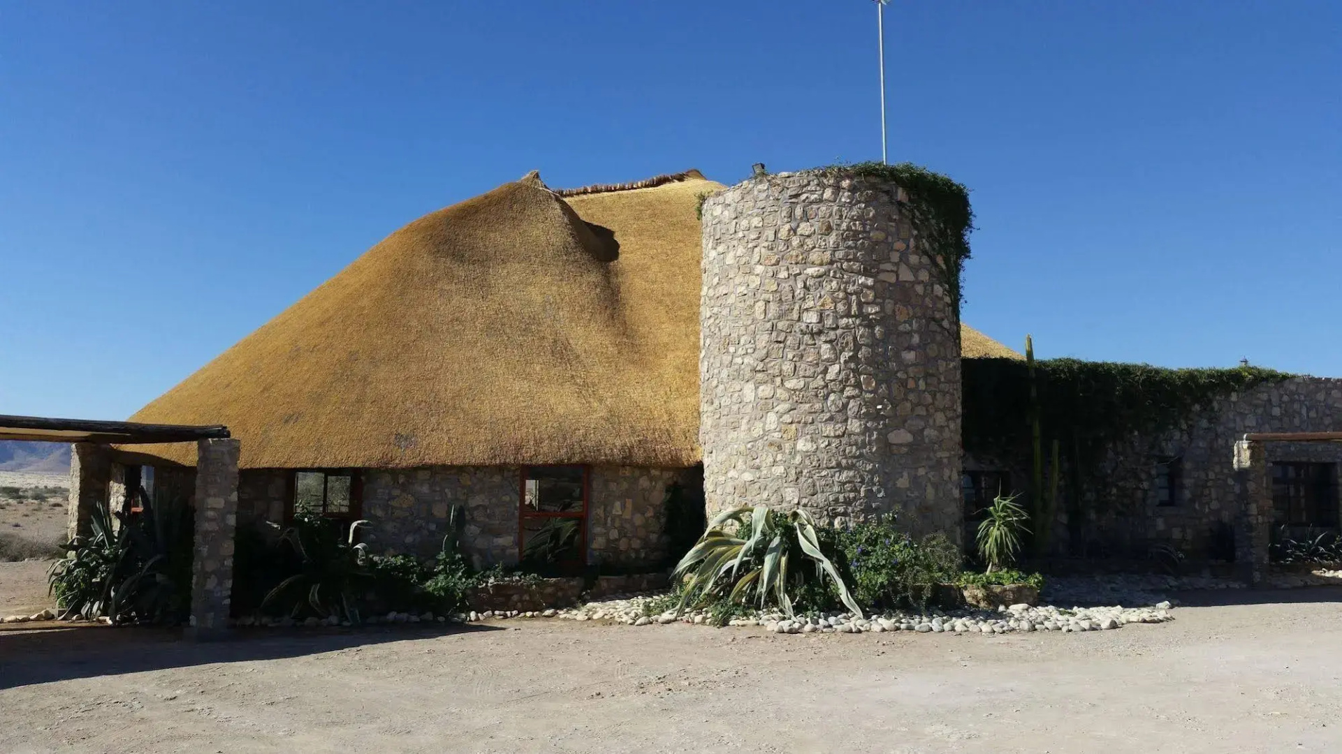 Agama Lodge