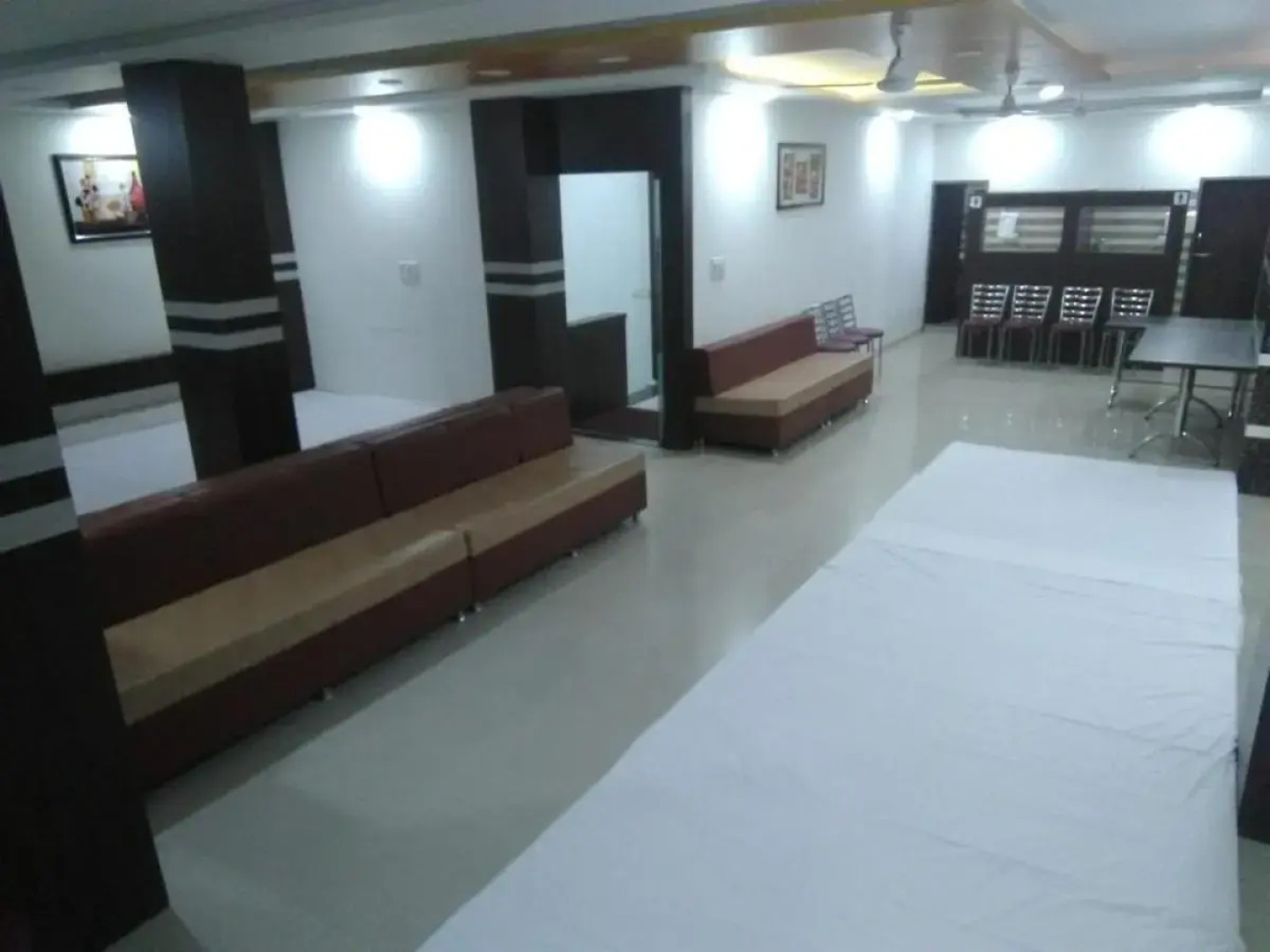 Vinayak Palace Hoshangabad