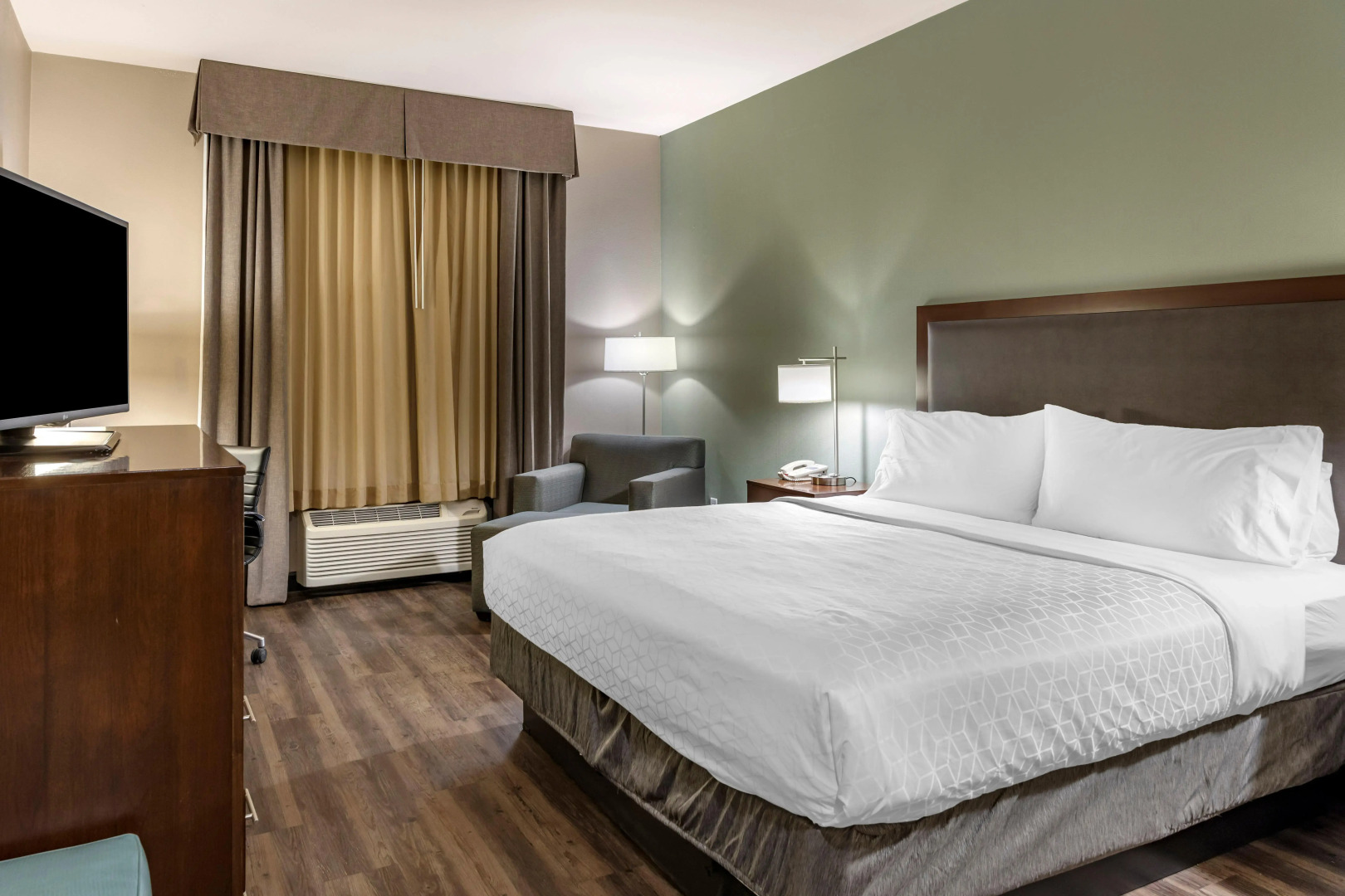 Holiday Inn Express & Suites Indio - Coachella Valley by IHG