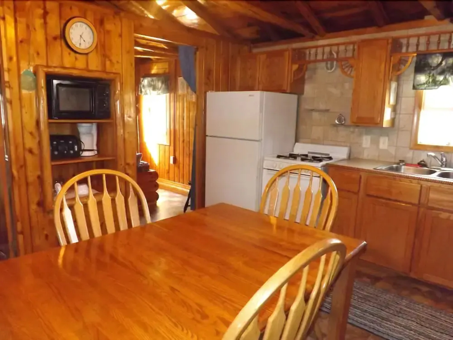 Crooked Lake Resort Cabin 4 (Eagles Nest) Holiday home 3 BestStayz.1