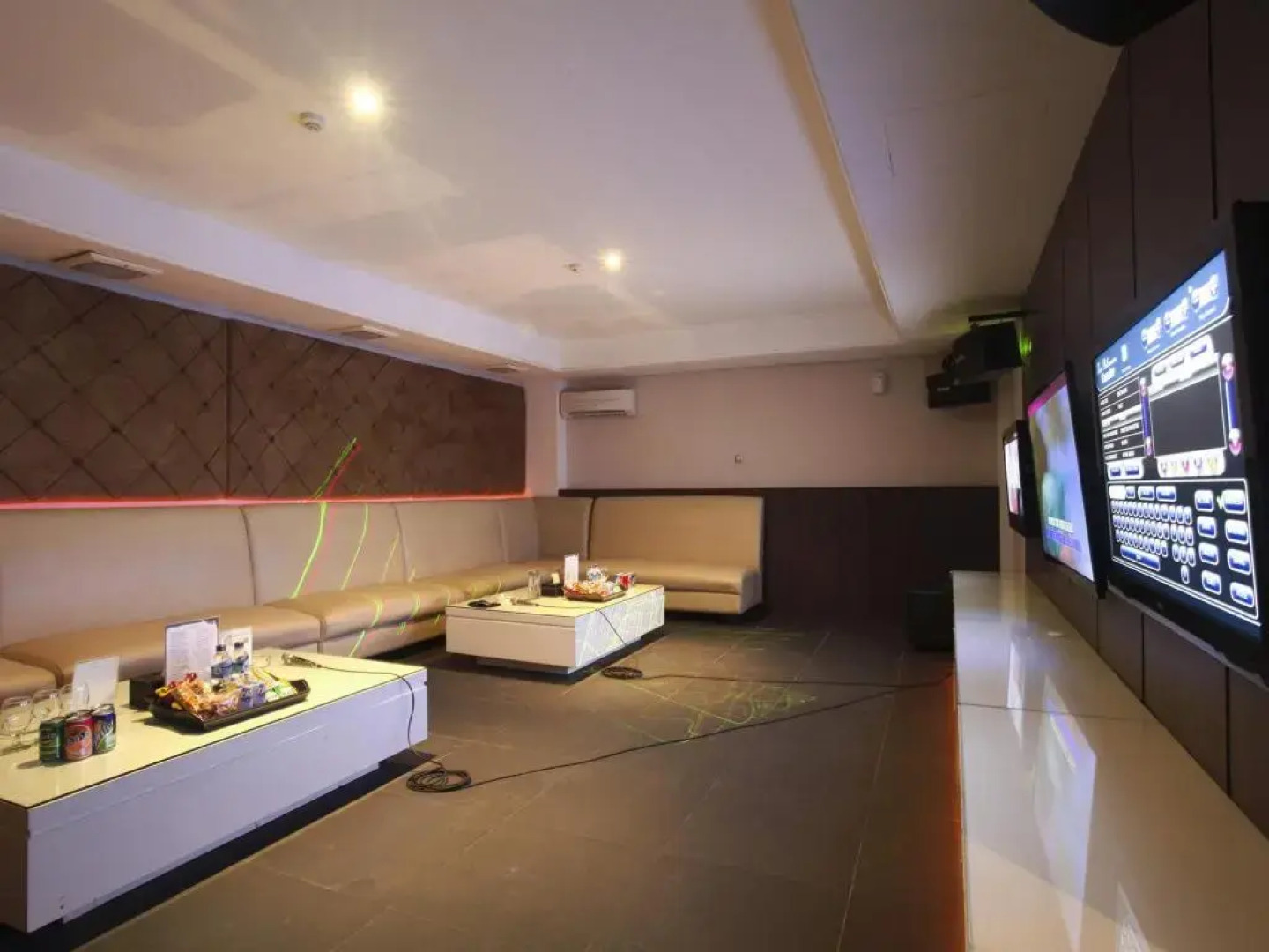 Grand Kecubung Hotel