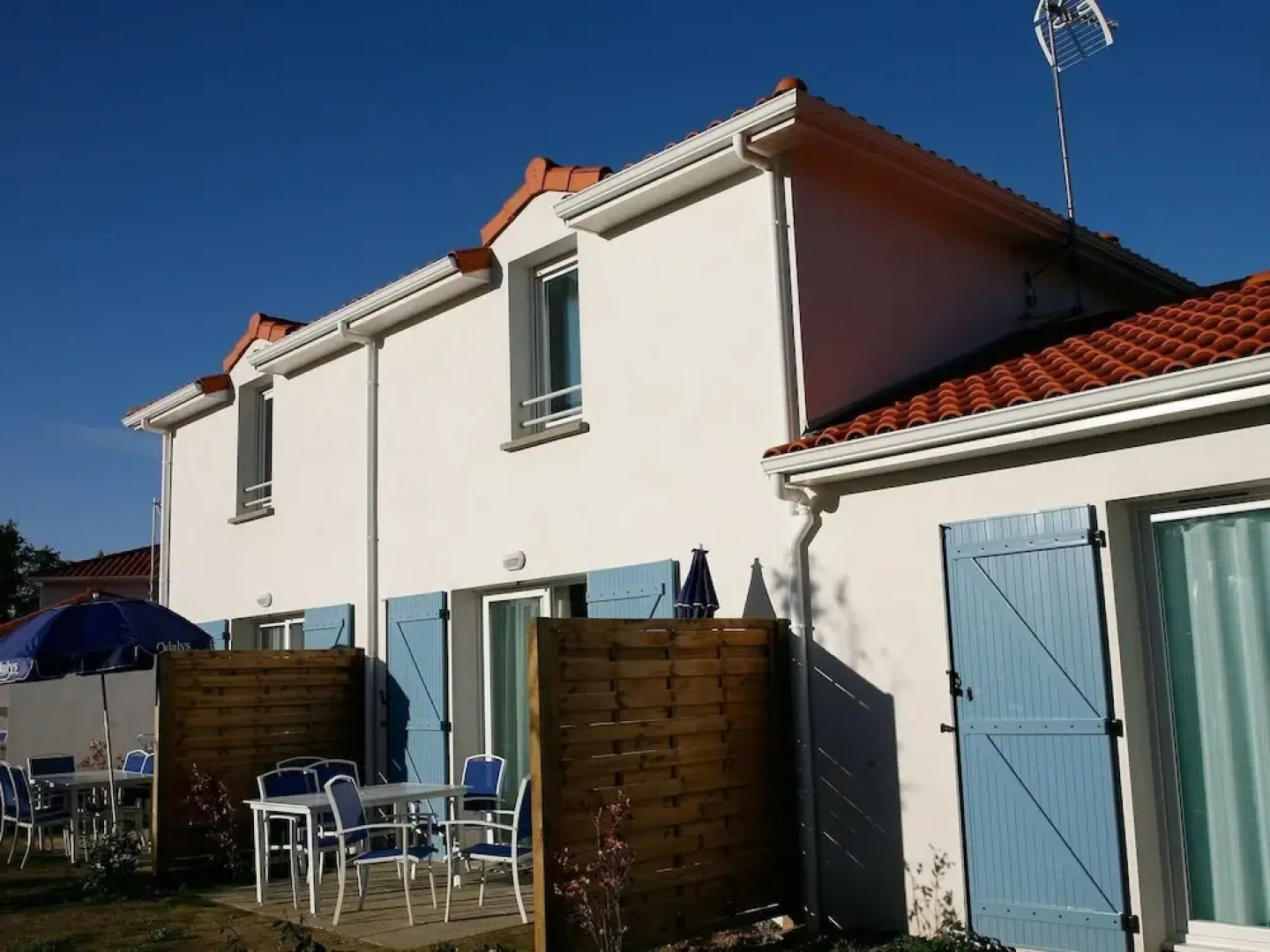 Tidy Apartment With a Terrace at 600 m. From the Beach