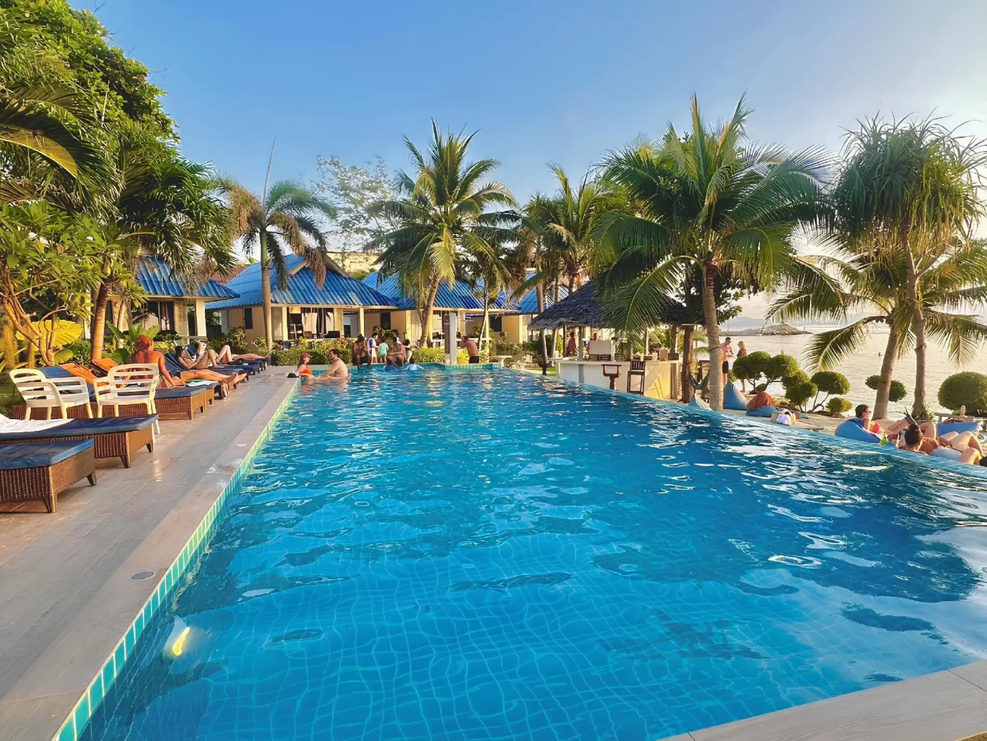 Sunset Beach Villas