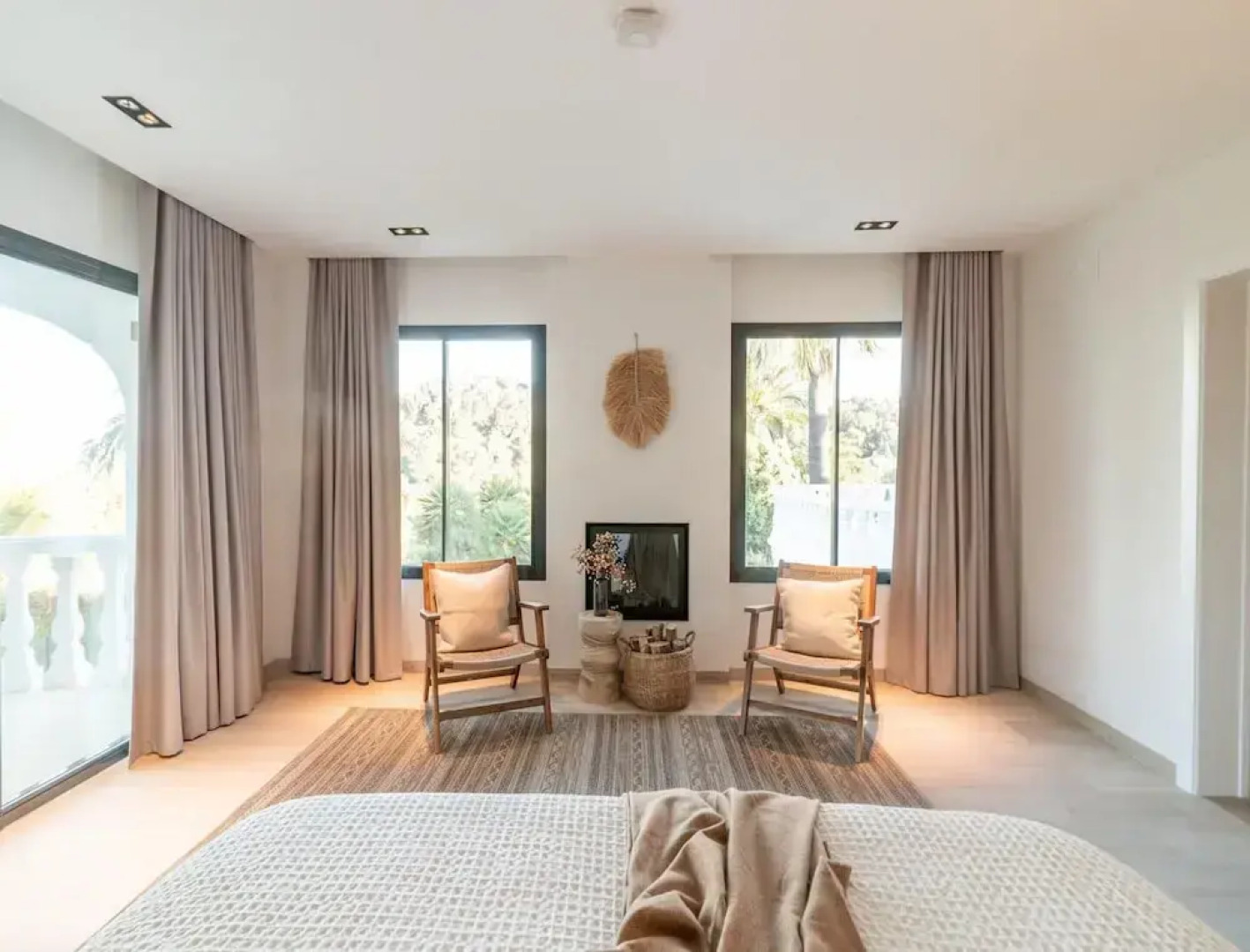 Superb Villa With Private Lagoon Pool