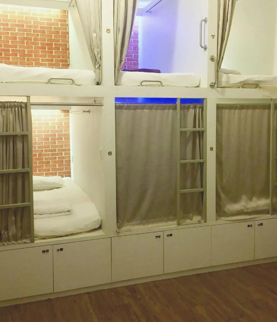Pillow Talk Hostel