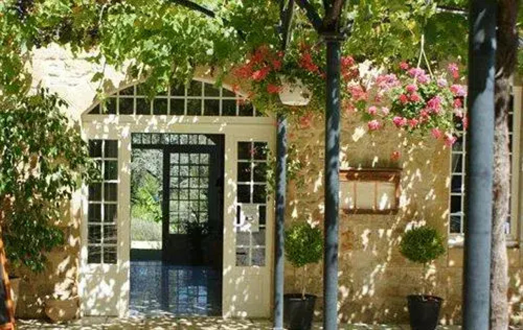 Logis Hotel Restaurant Le Prieure