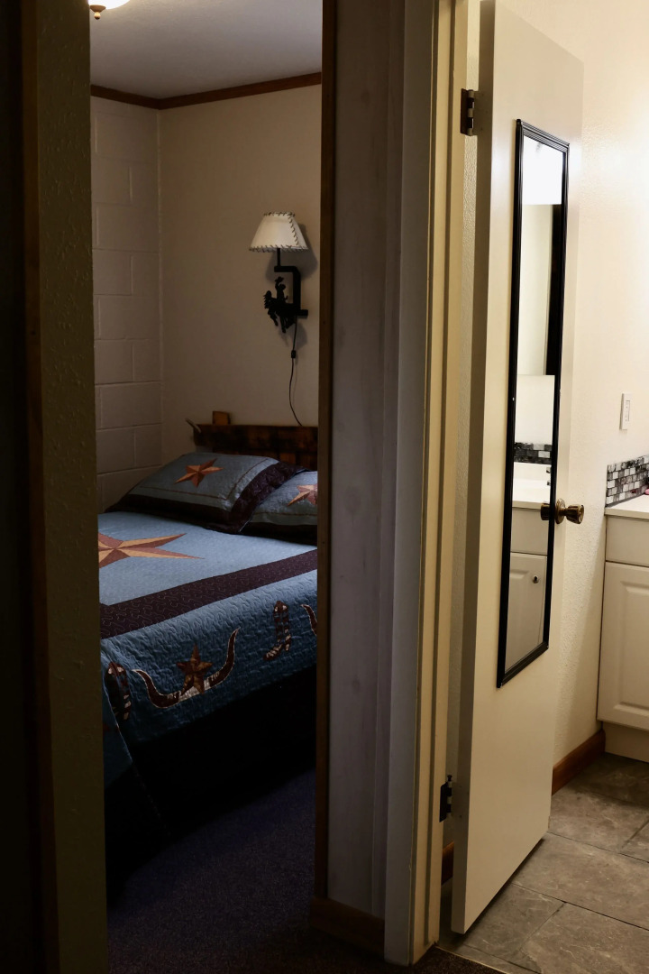 Rocky Mountain Lodge