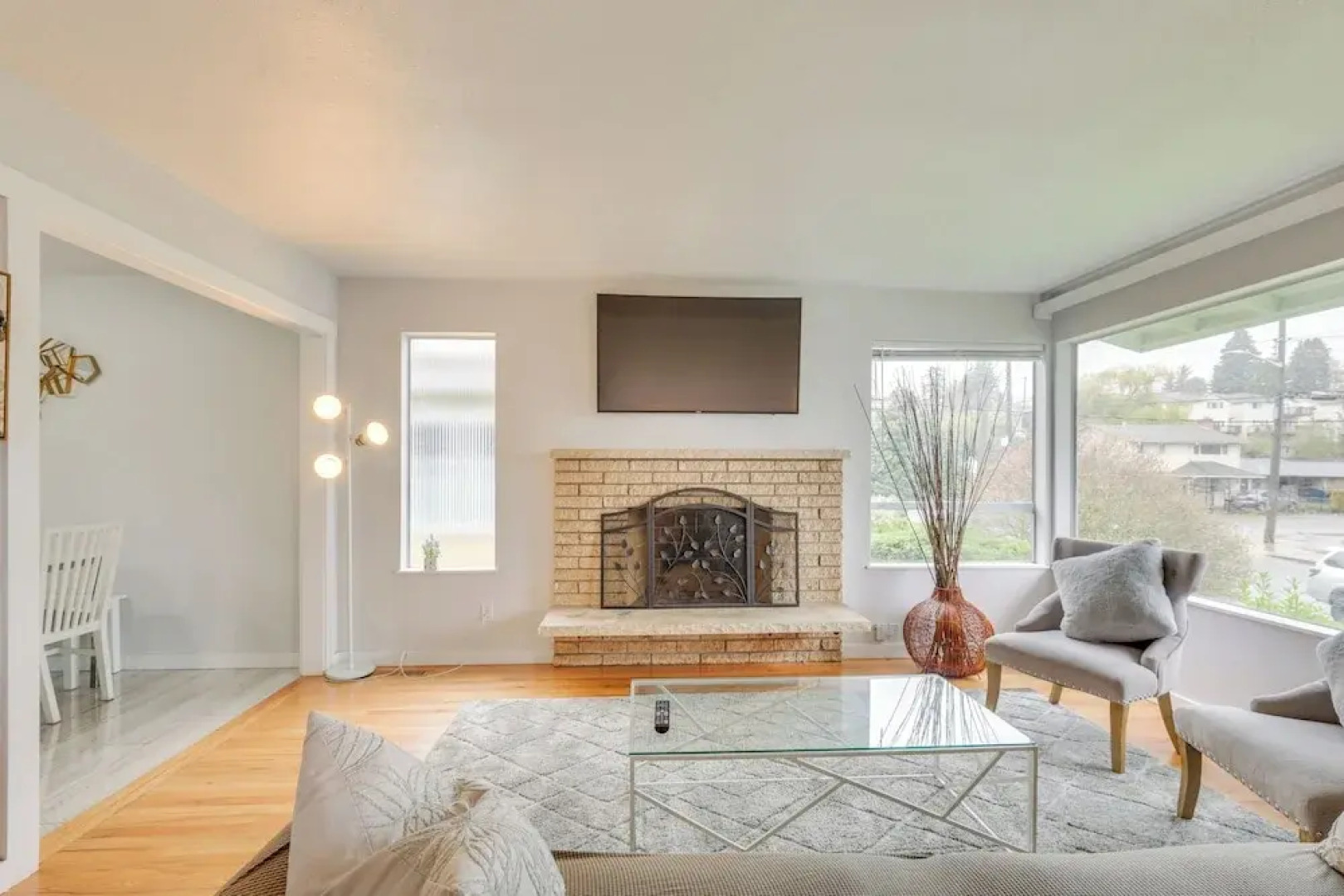 7 Mi to Dtwn: Pet-friendly Abode in Seattle!