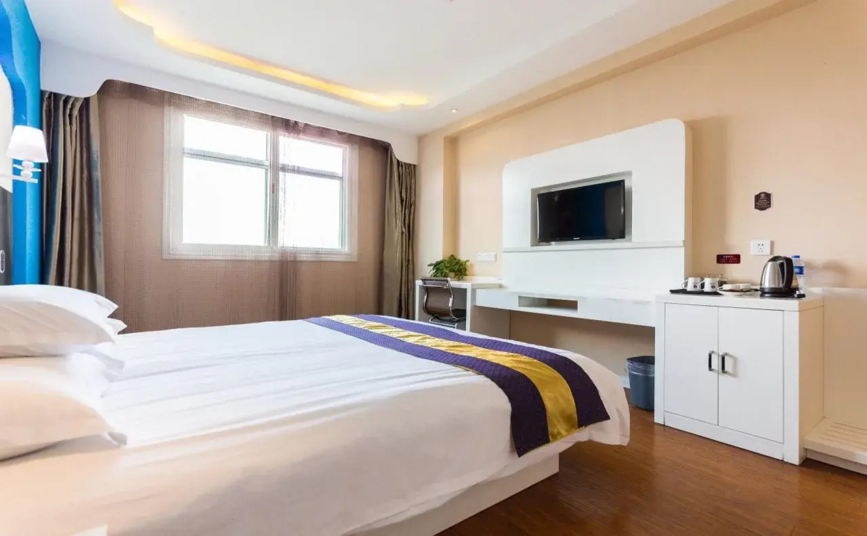 East Queen Hotel Lanzhou Taohai Branch