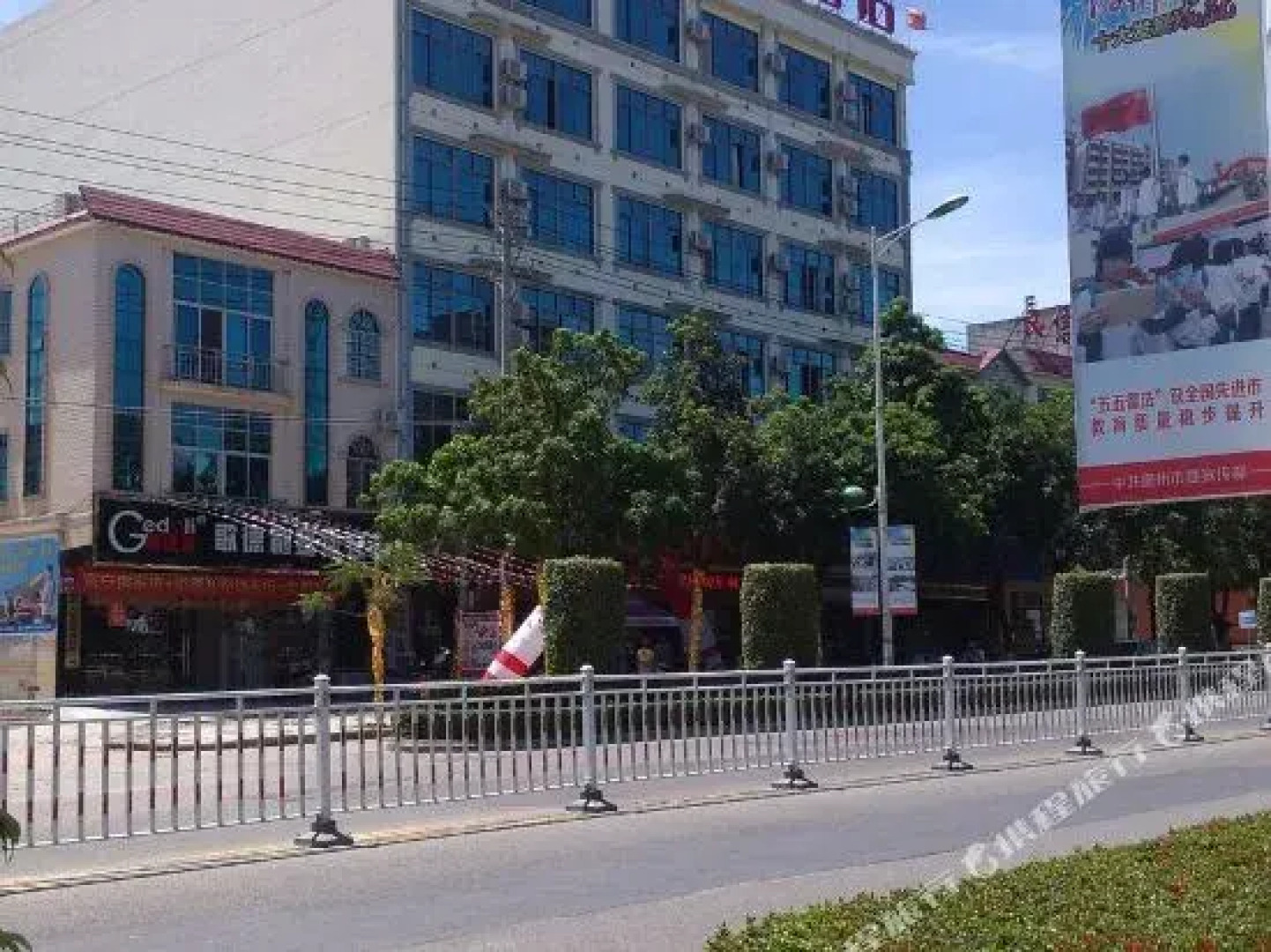 Jiajie Inn Danzhou City Government Branch