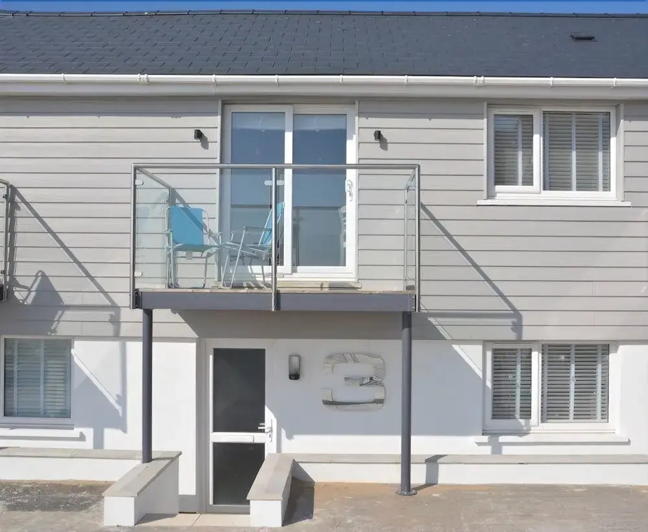 Beach Cottage by the shore