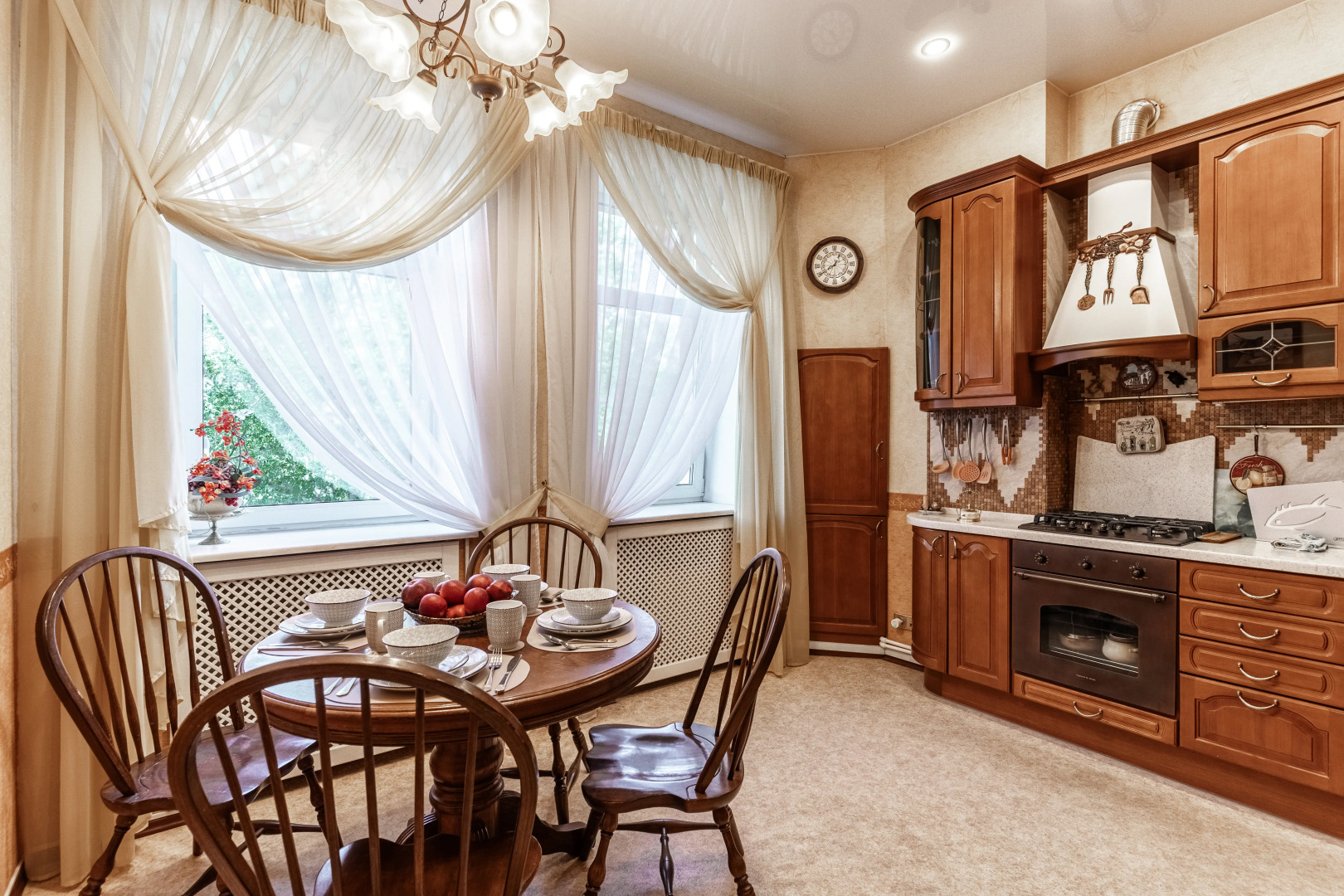 Квартира Малоохтинский 84б