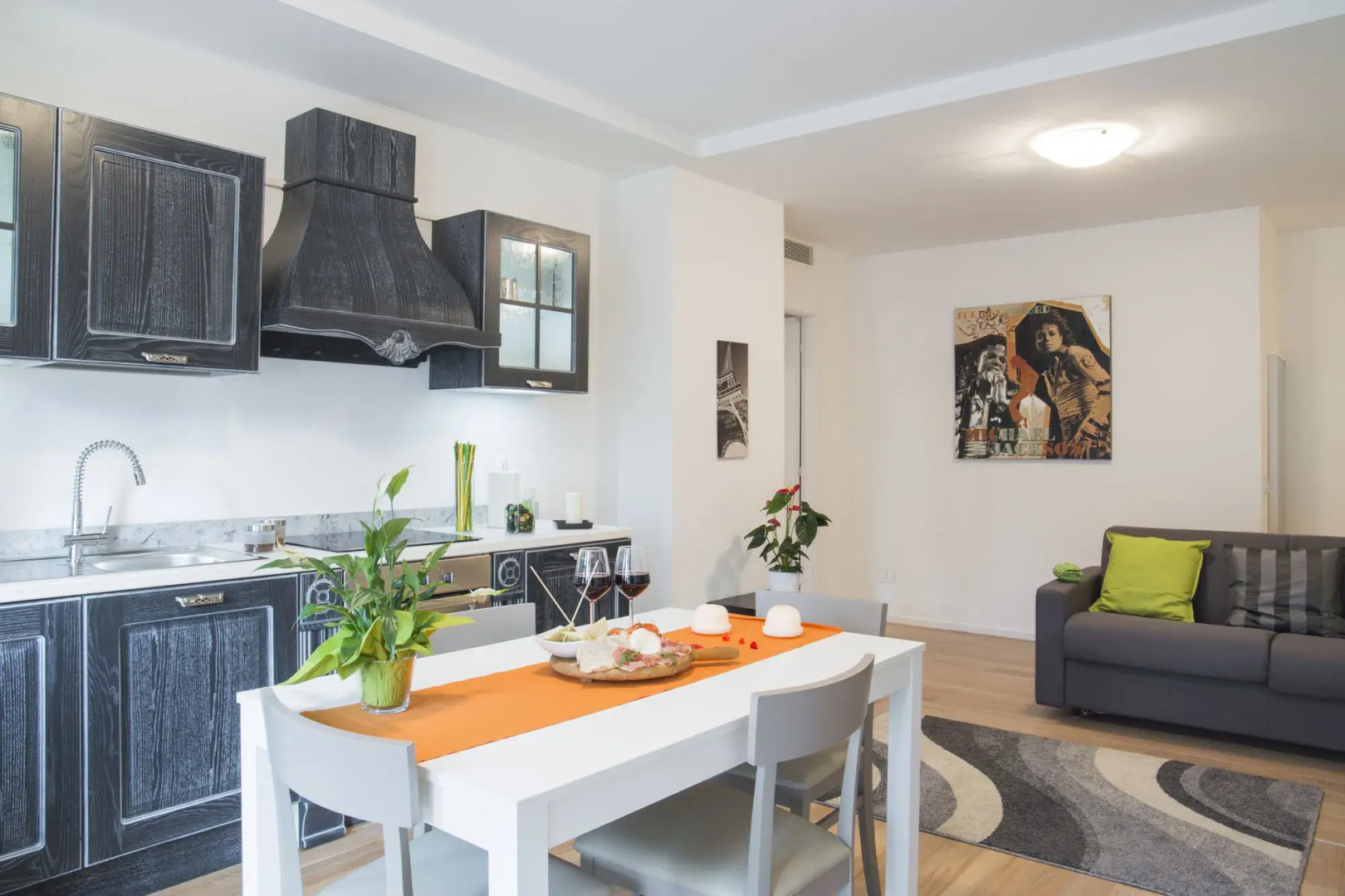 Santa Sofia Apartments