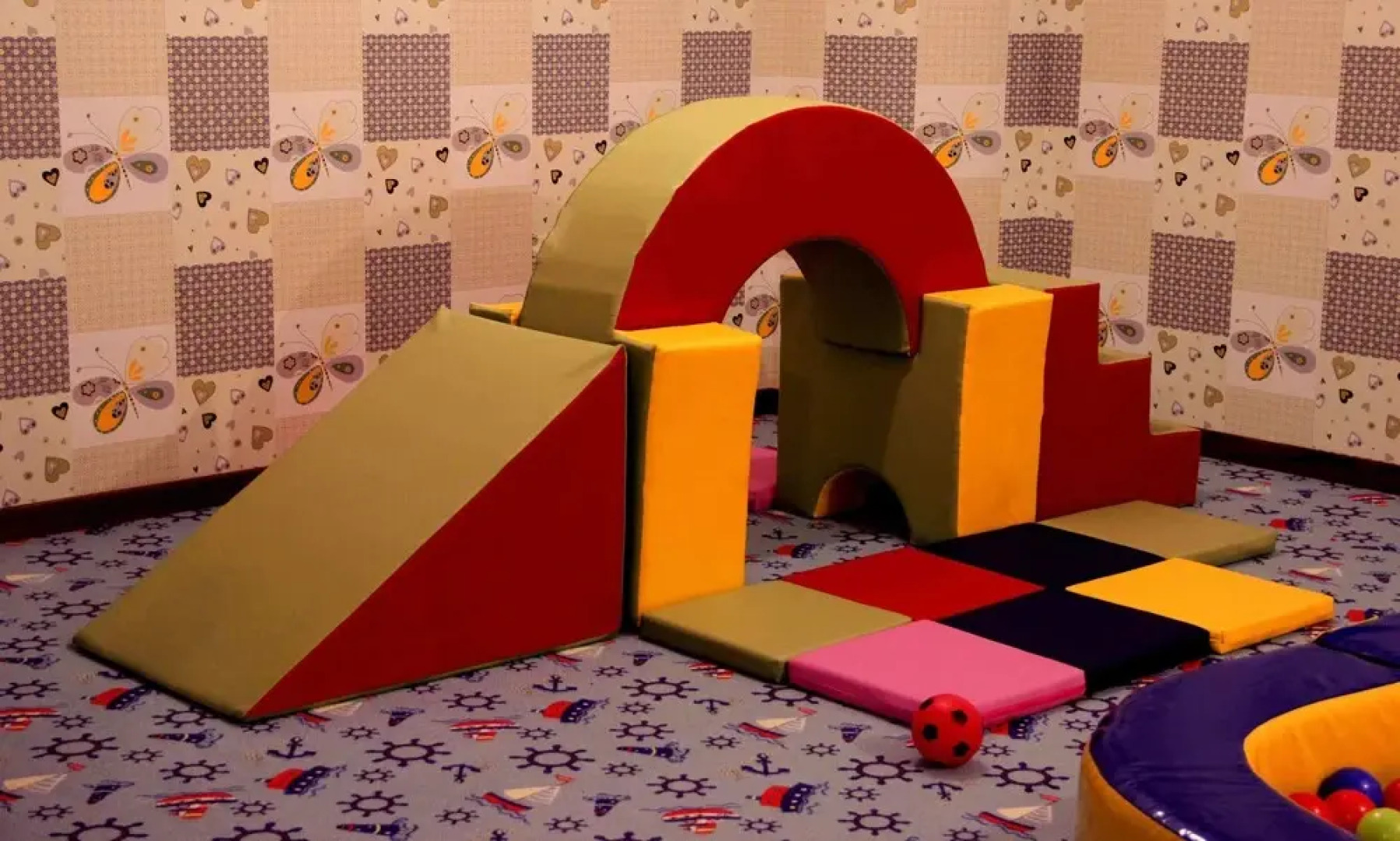 Sky Tower Deluxe Hotel