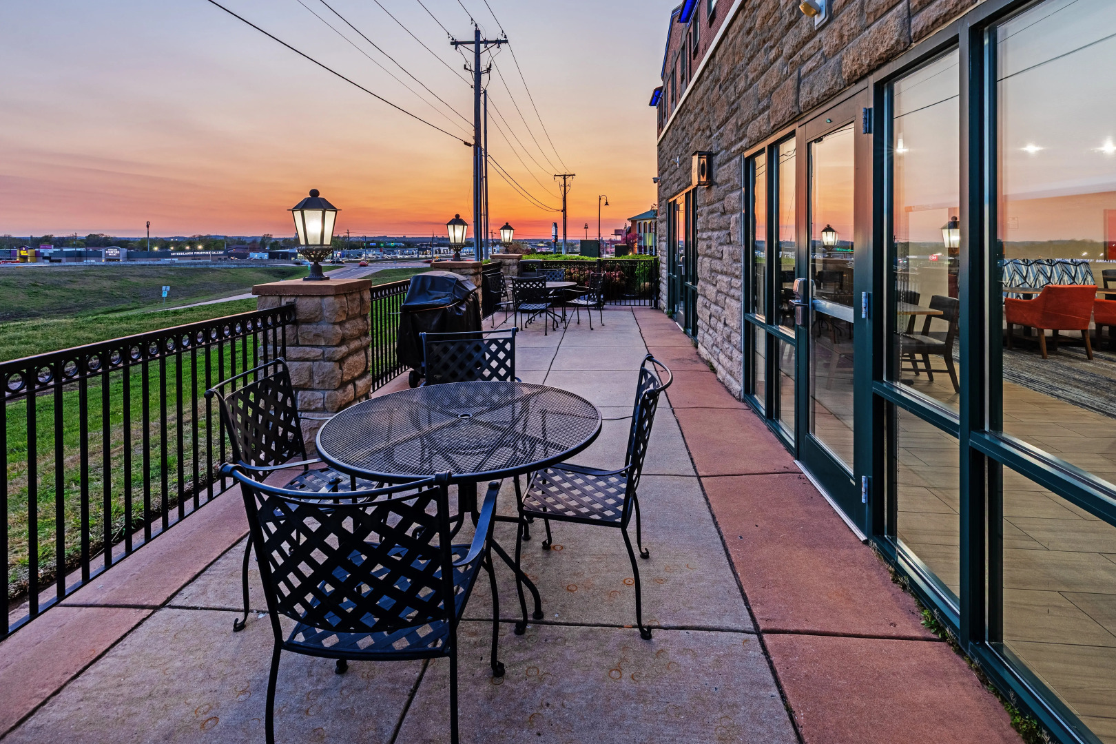 Holiday Inn Express & Suites Tulsa S Broken Arrow Hwy 51 by IHG