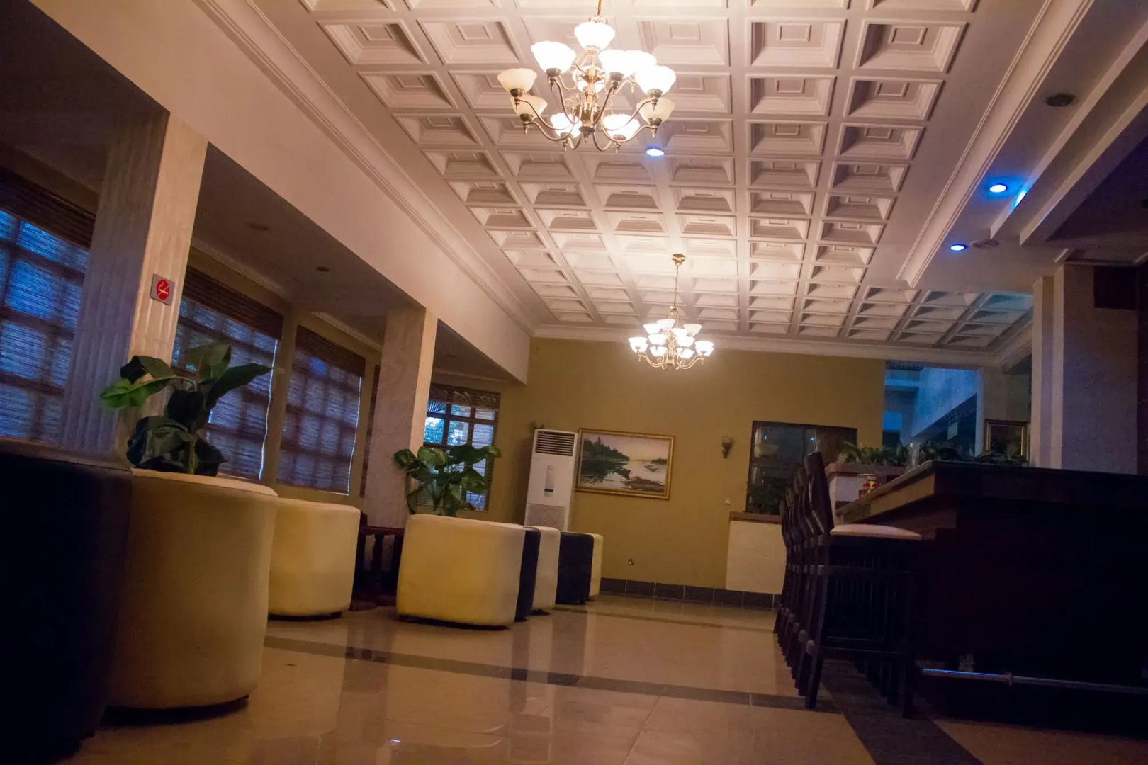 Dees Hotels, Apartments and Suites