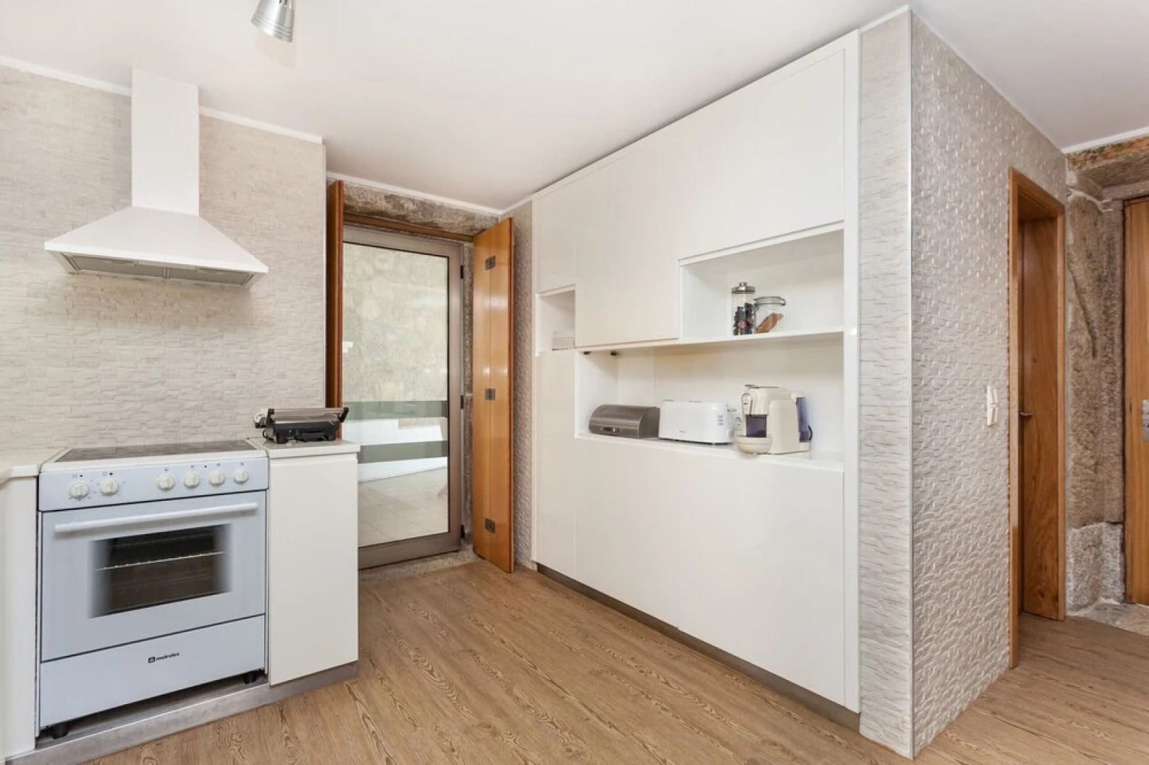 Casa com Piscina e Bungalow em Esposende by Izibookings