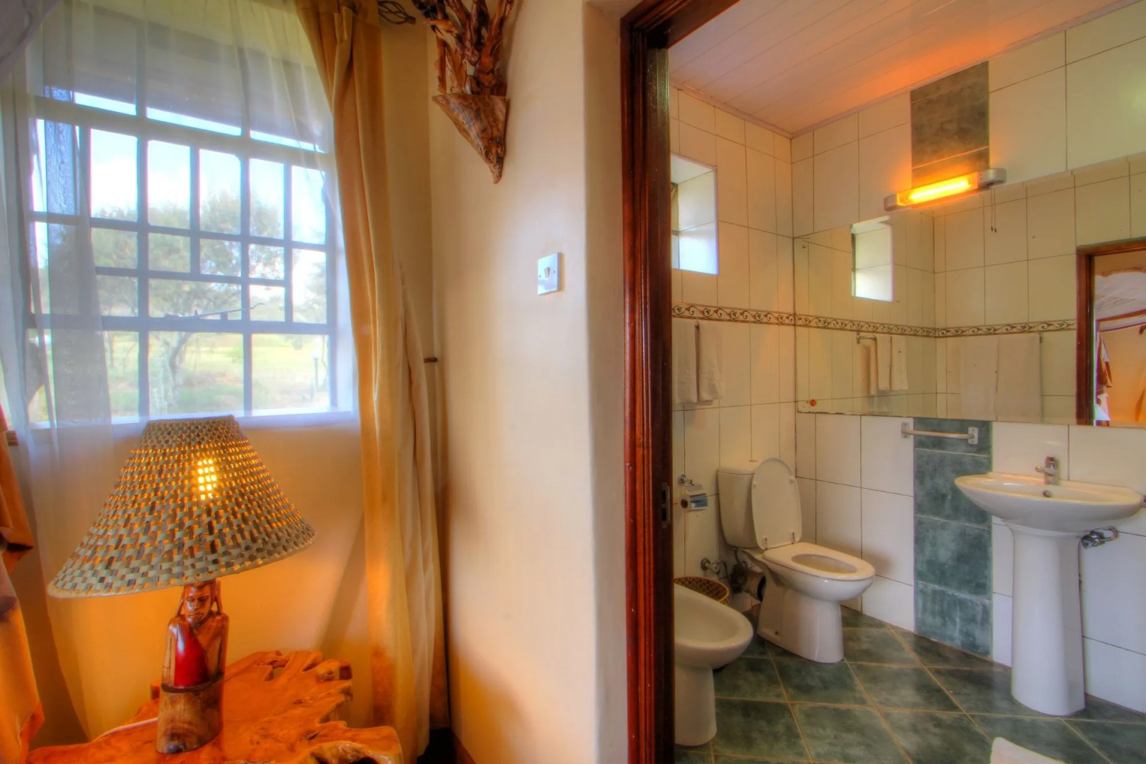 Naivasha Kongoni Lodge - Lakefront Getaway
