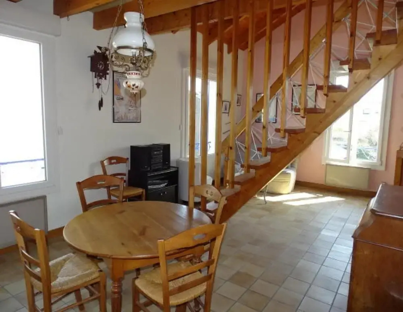 Old-world Retreat With Comfort