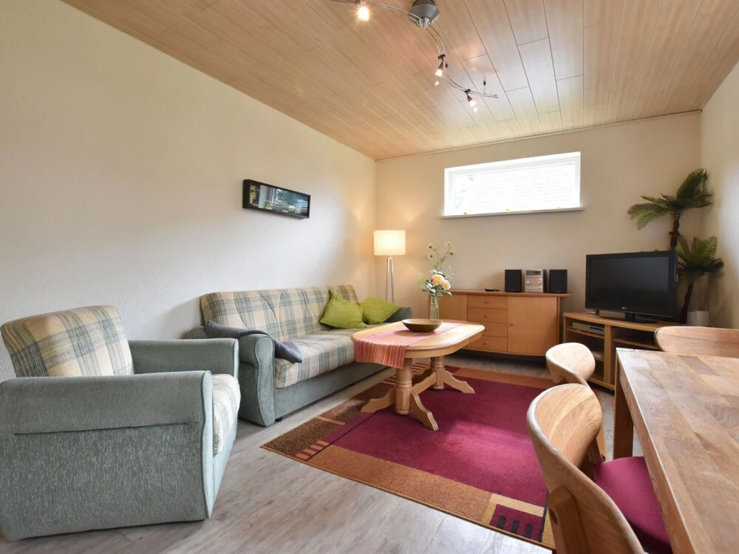 Luxurious Bungalow in Elmenhorst-Lichtenhagen with Garden