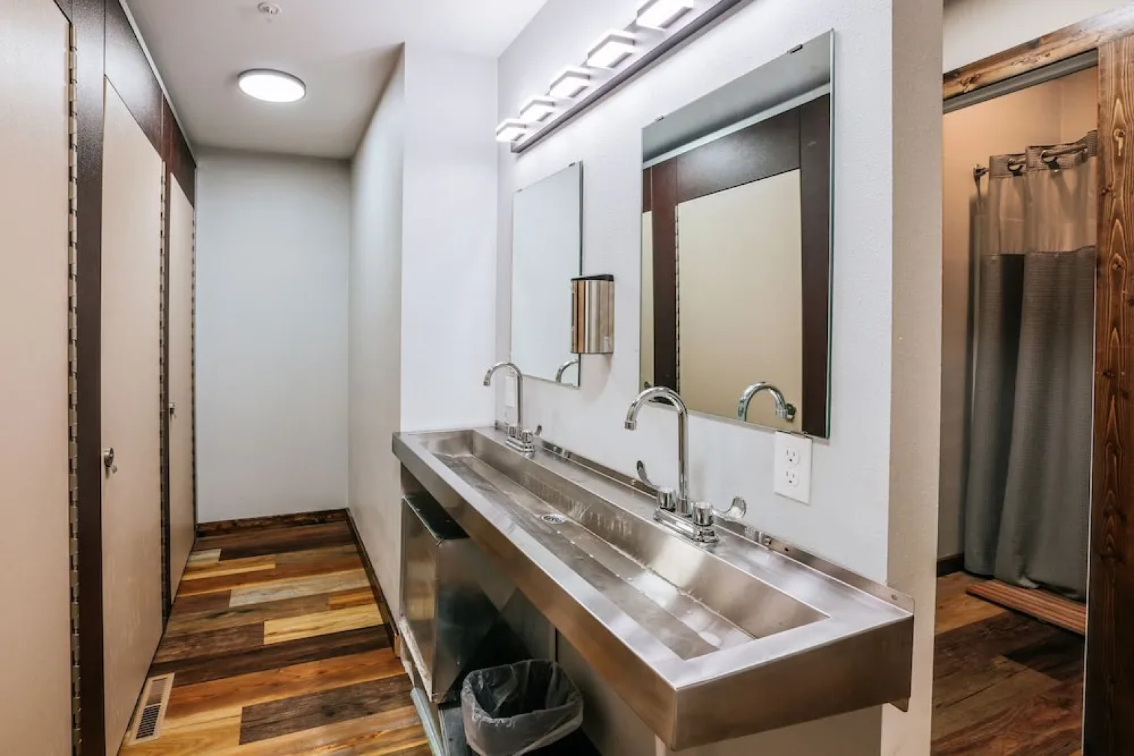 Pintler's Portal Hostel