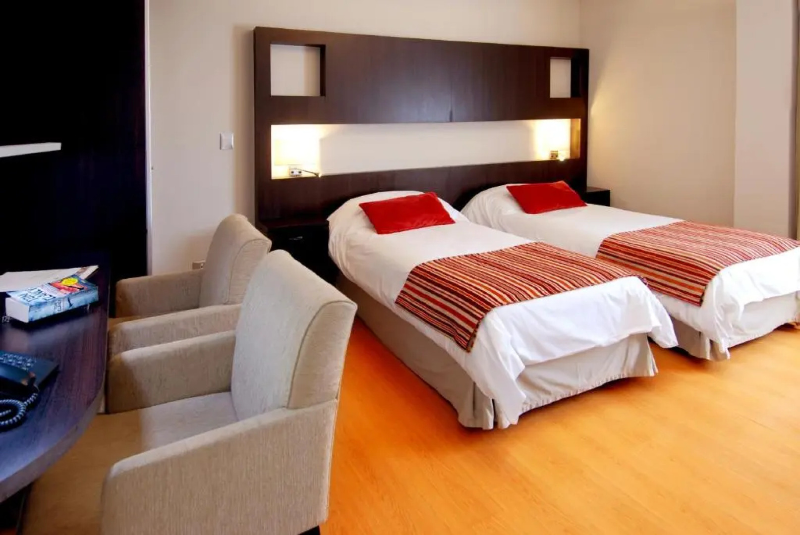 Plaza Suites Campana